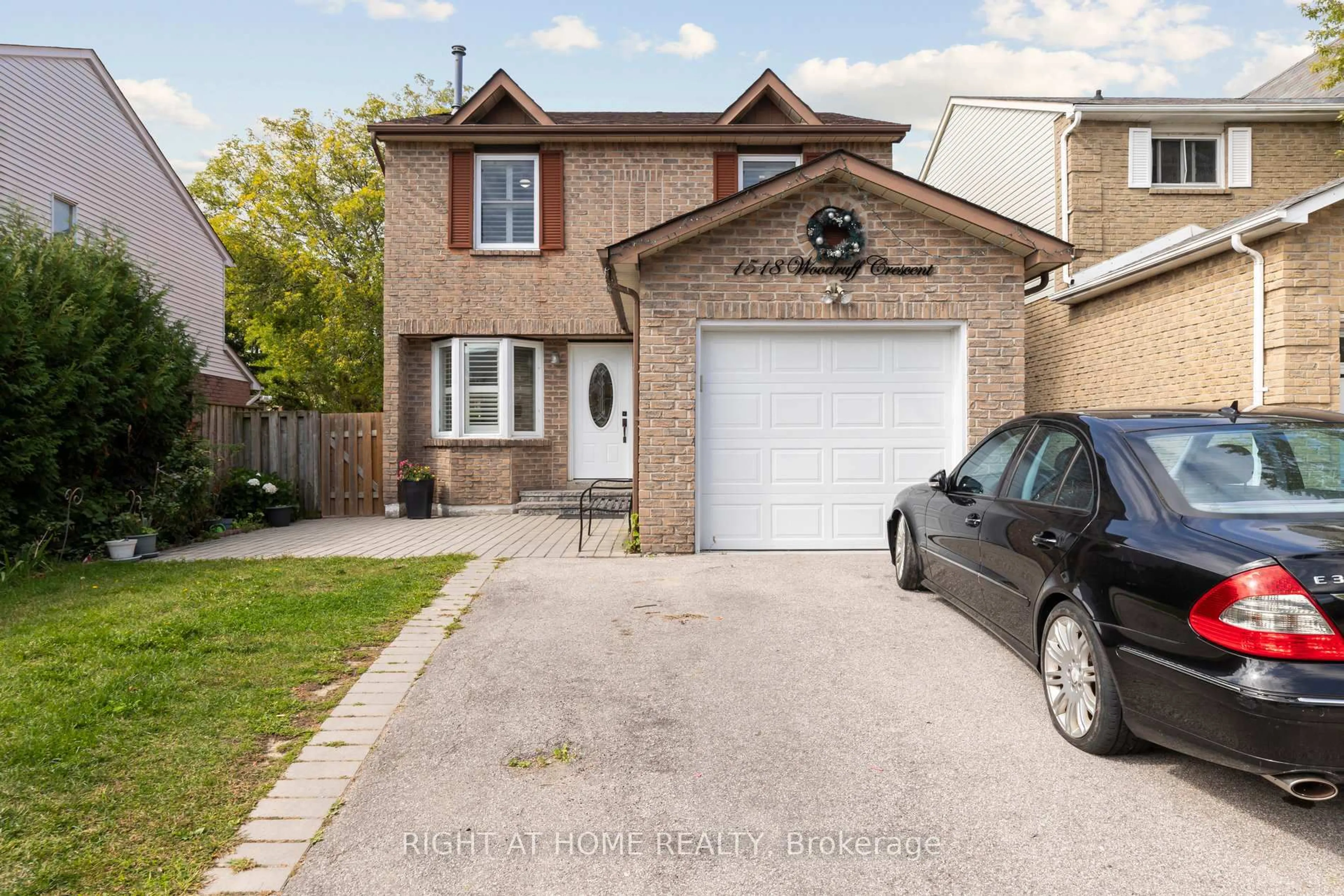 Home with brick exterior material, street for 1518 Woodruff Cres, Pickering Ontario L1V 3S6