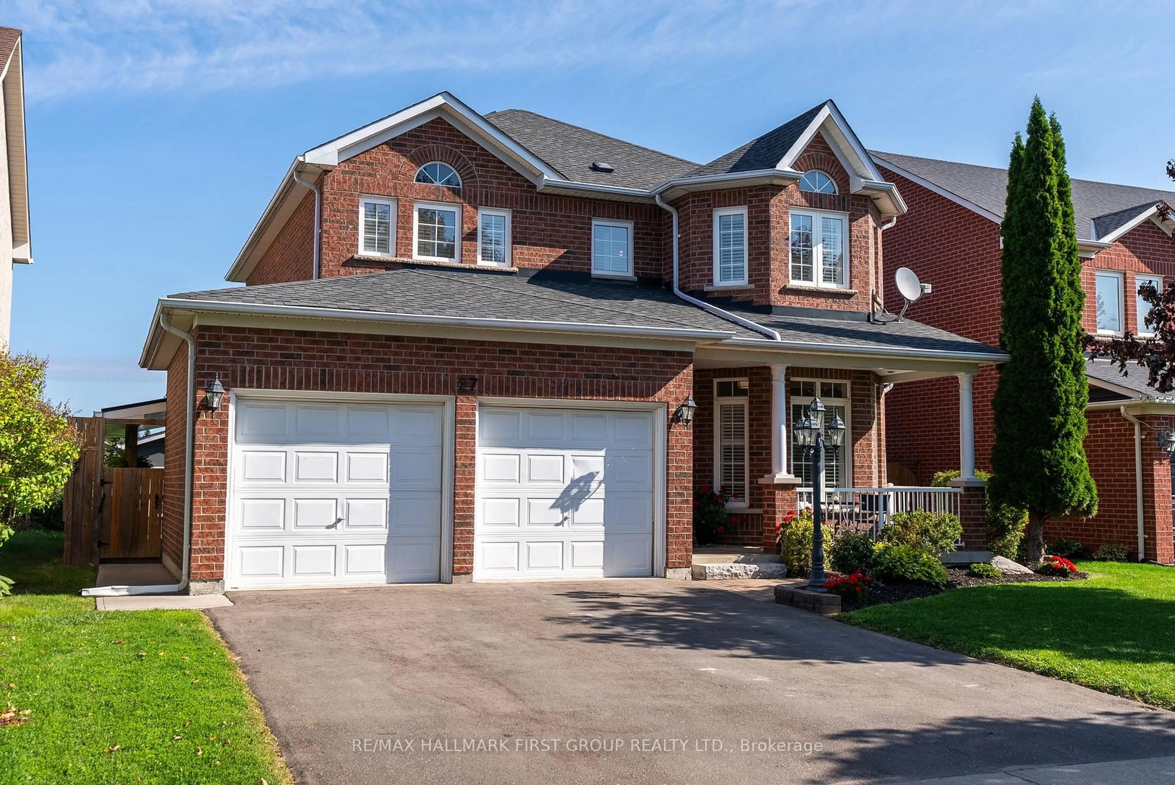 Home with brick exterior material, street for 27 Robin Tr, Scugog Ontario L9L 2C7