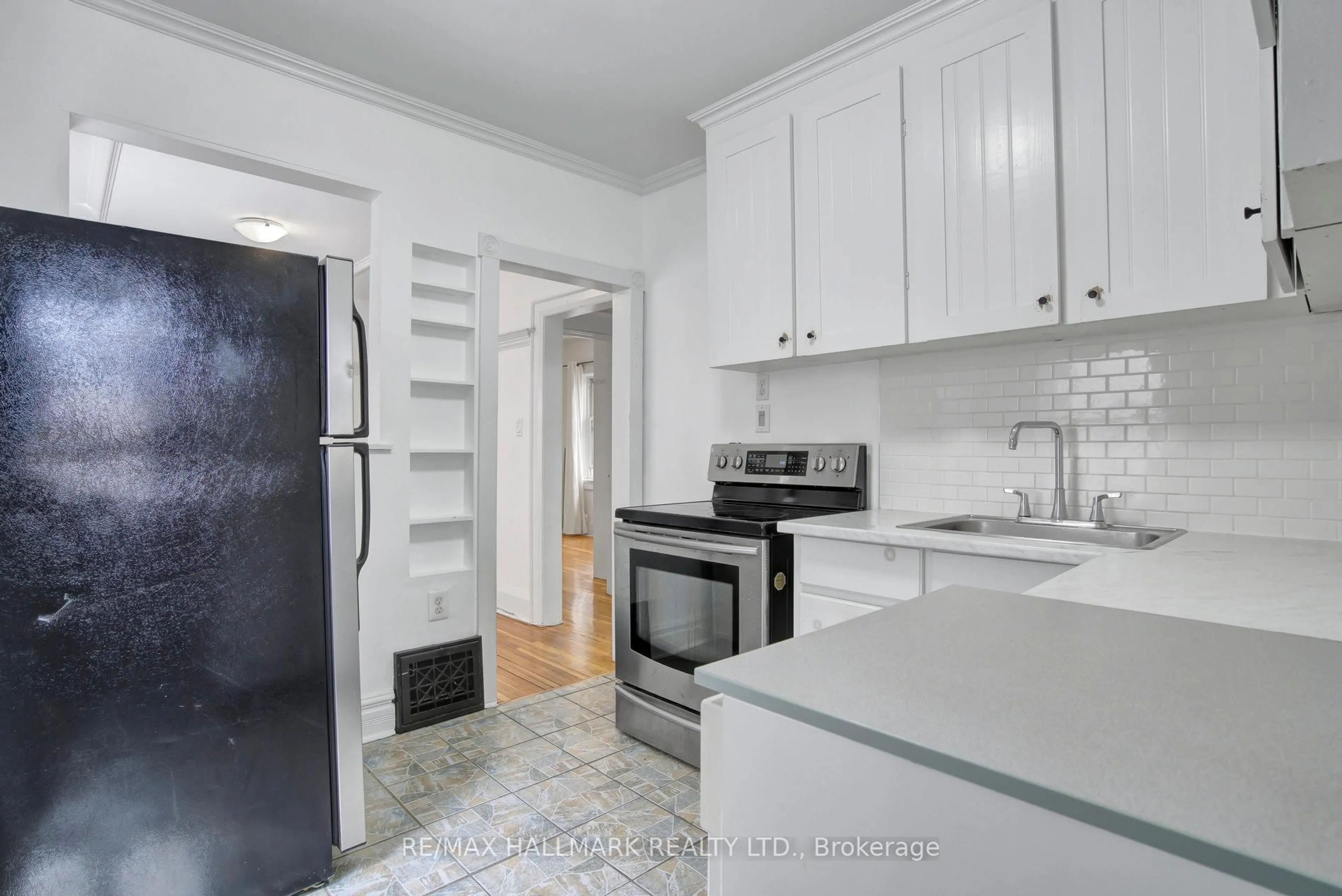 Standard kitchen, unknown for 9 Costain Ave, Toronto Ontario M4E 2G7