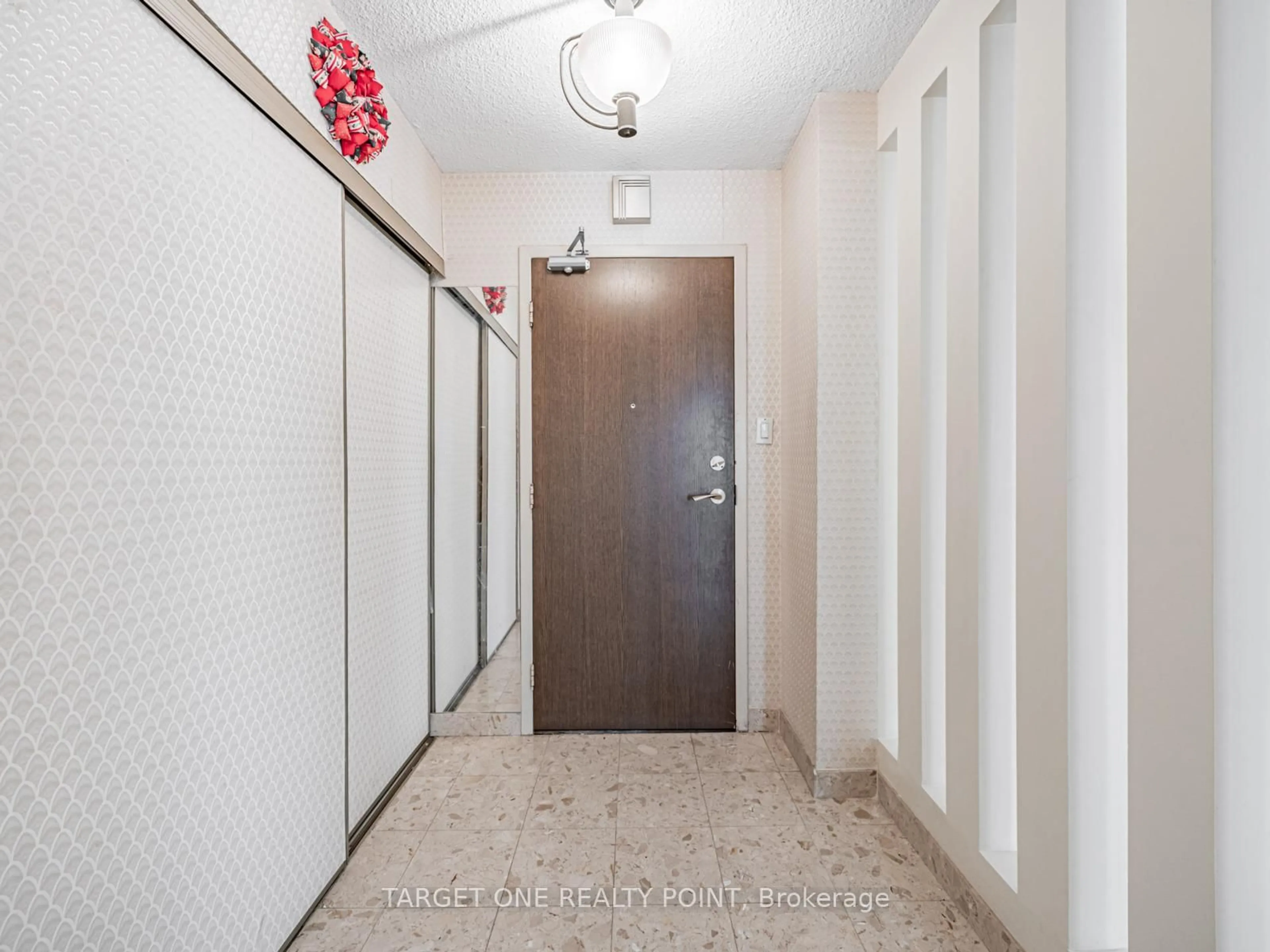 Indoor foyer for 2350 Bridletowne Circ #1007, Toronto Ontario M1W 3E6