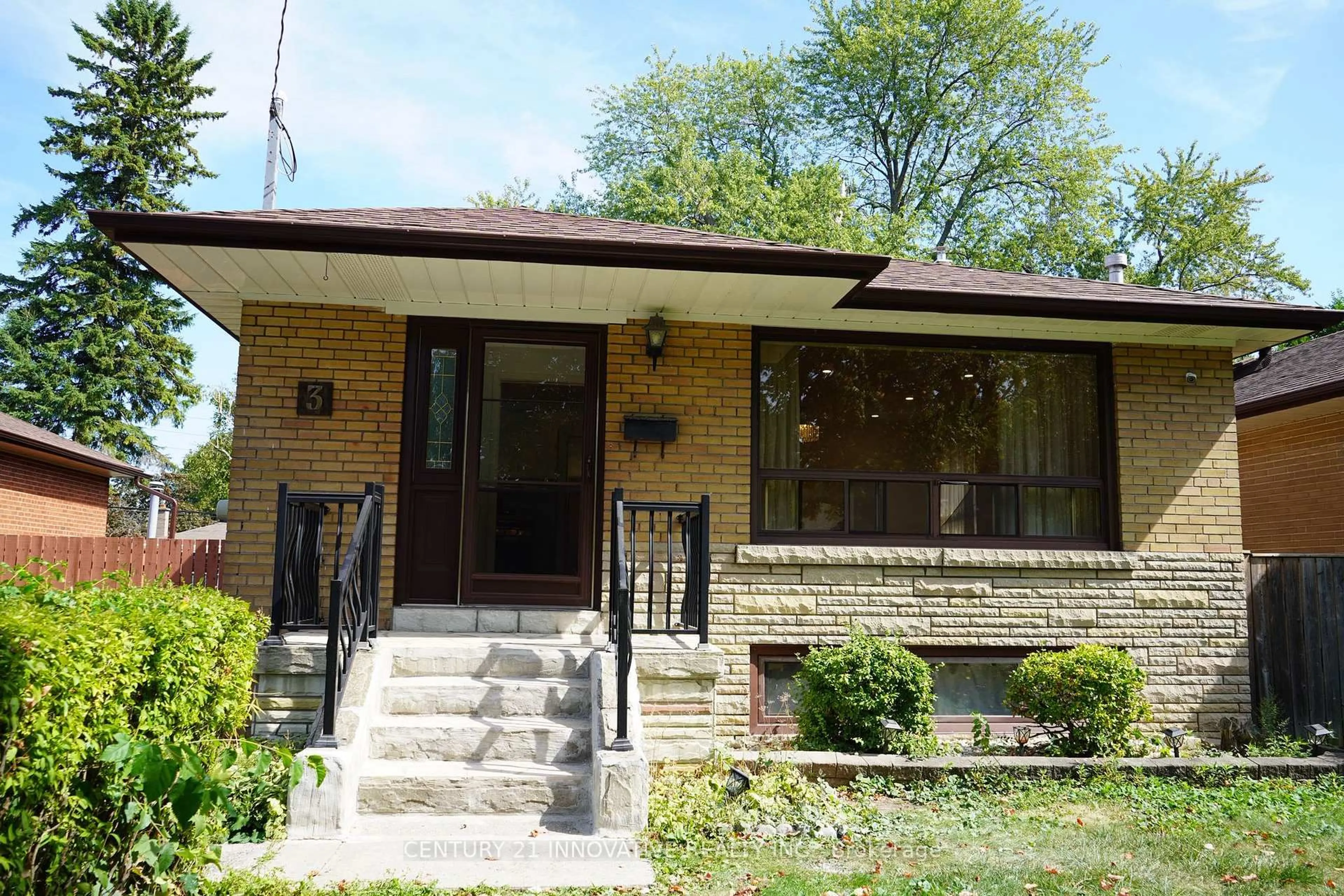 Home with brick exterior material, street for 3 Holton Rd, Toronto Ontario M1G 1E7