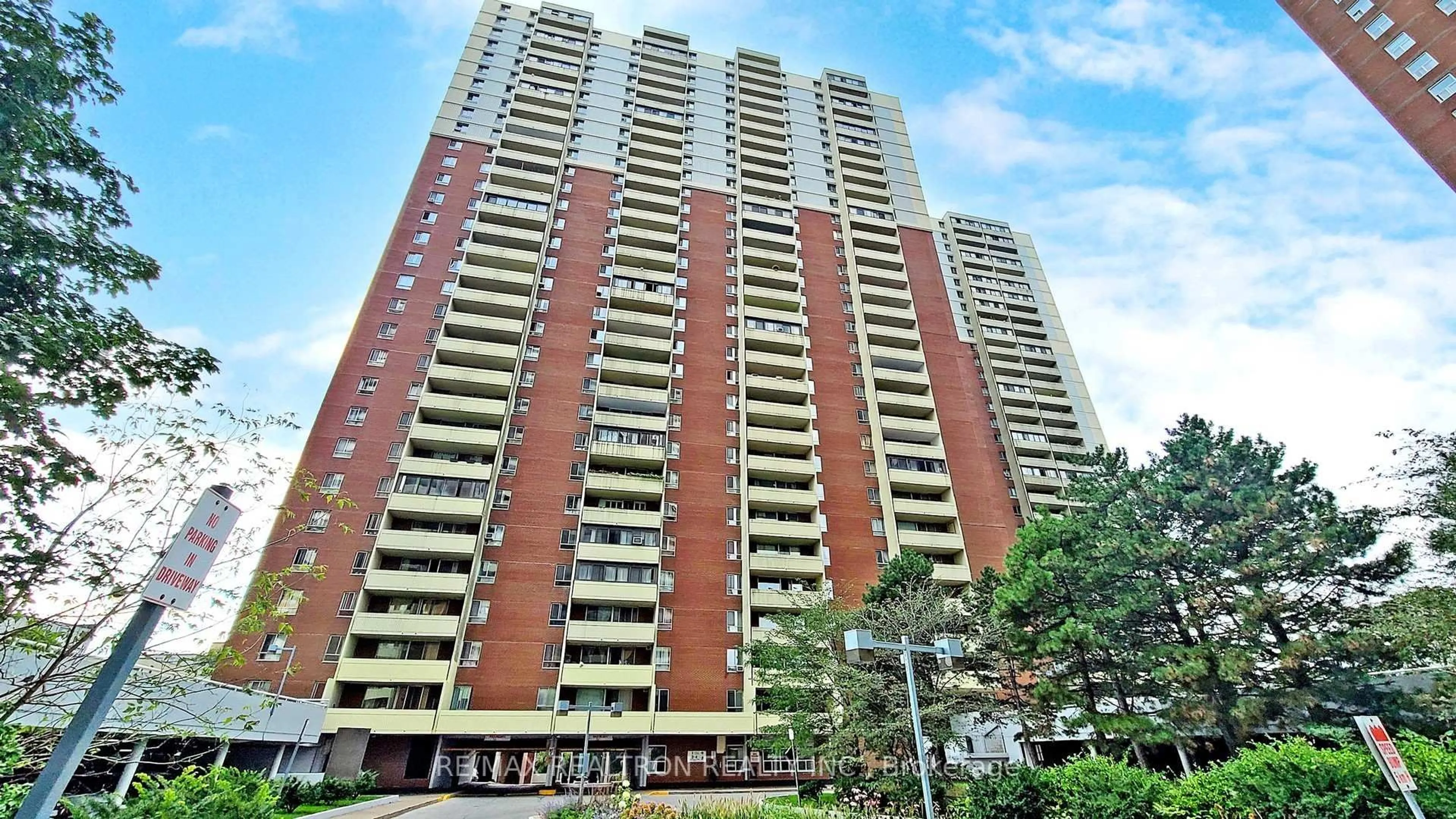 Unknown for 1 Massey Sq #1506, Toronto Ontario M4C 5L4