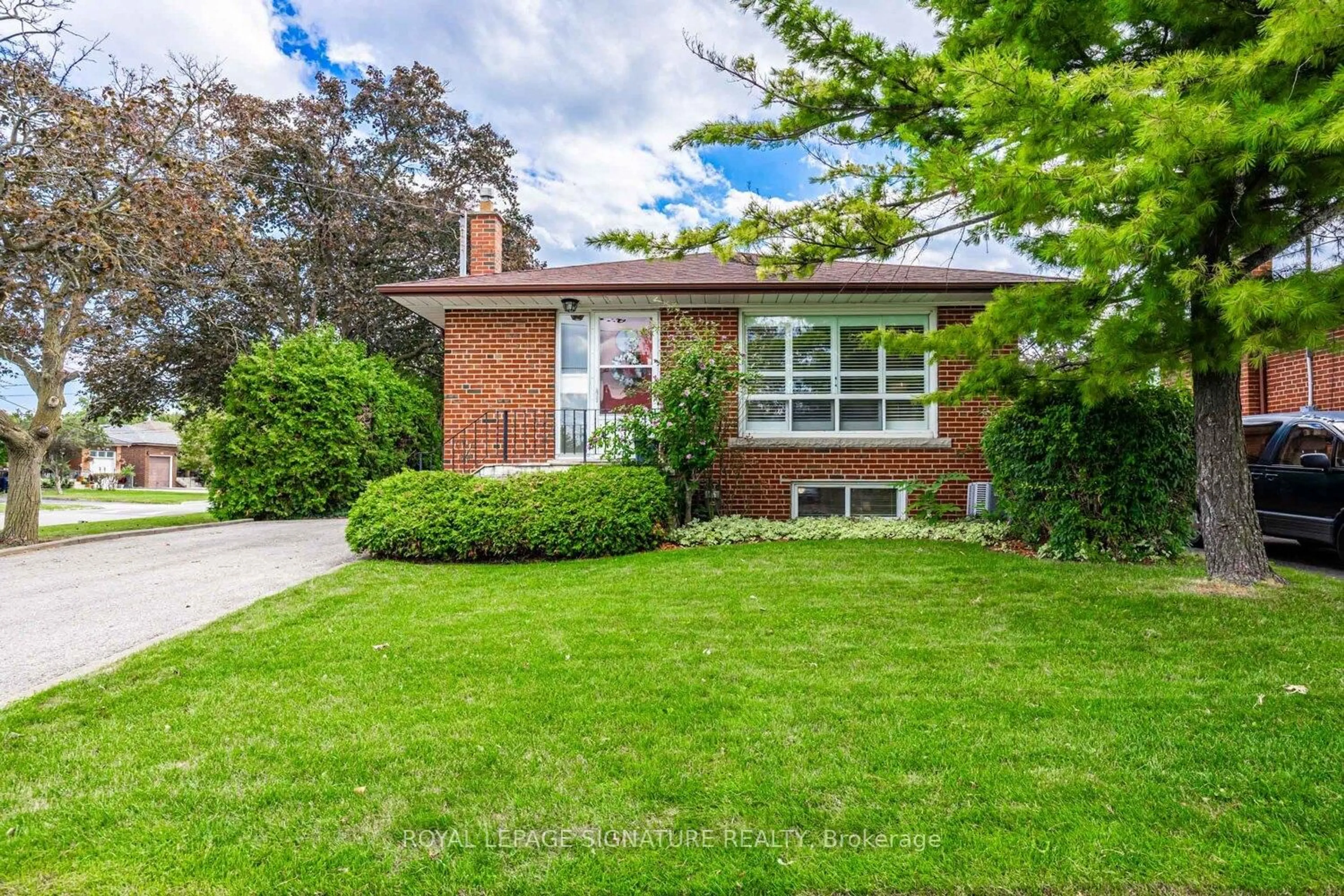 Home with brick exterior material, street for 19 Brian Ave, Toronto Ontario M1R 3J1