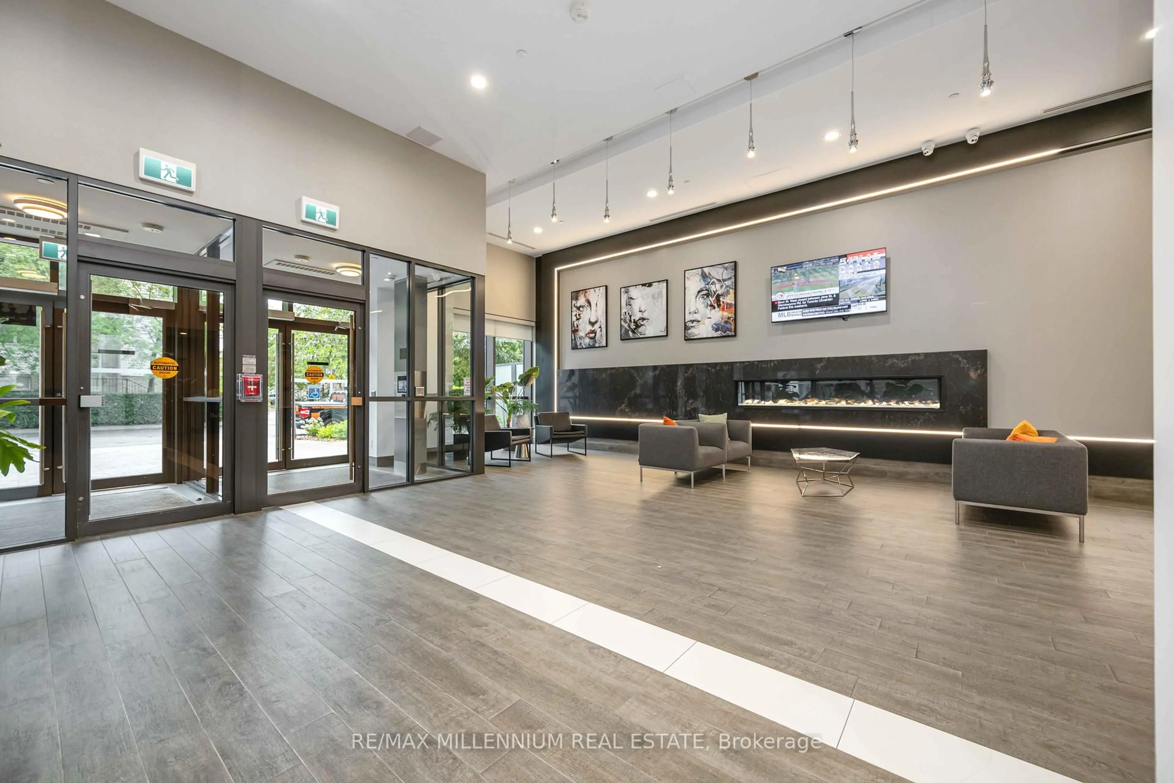 Indoor foyer for 8 Trent Ave #407, Toronto Ontario M4C 0A6