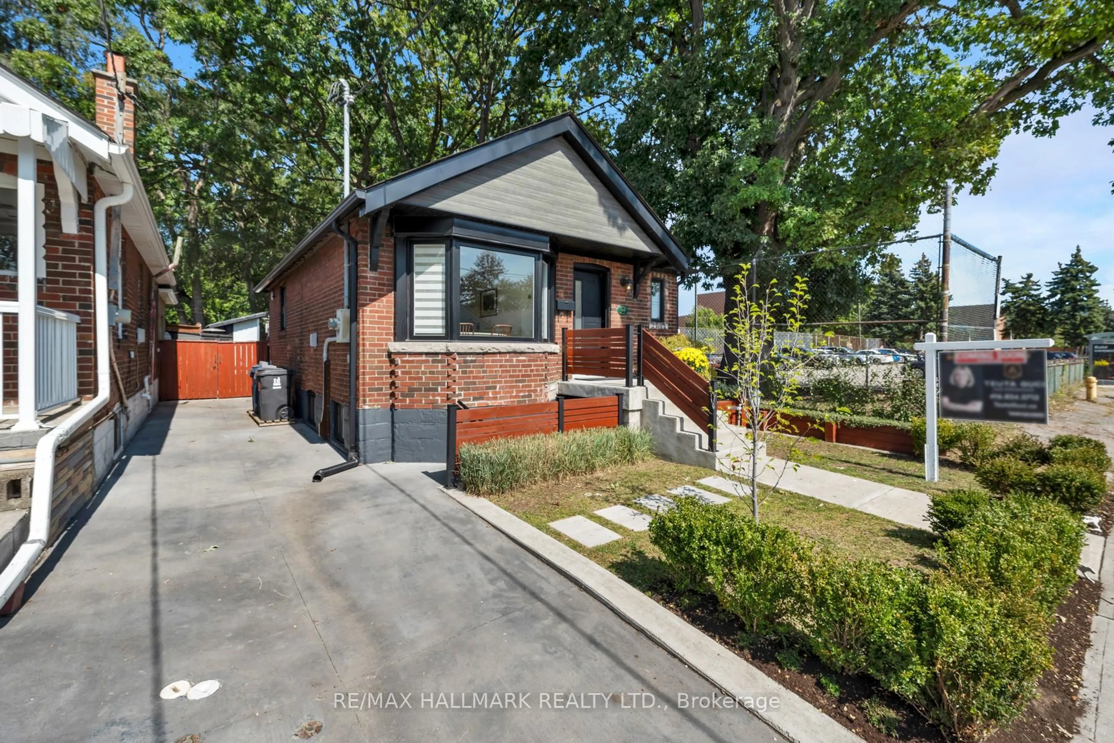 Home with brick exterior material, street for 510 Cosburn Ave, Toronto Ontario M4J 2P1