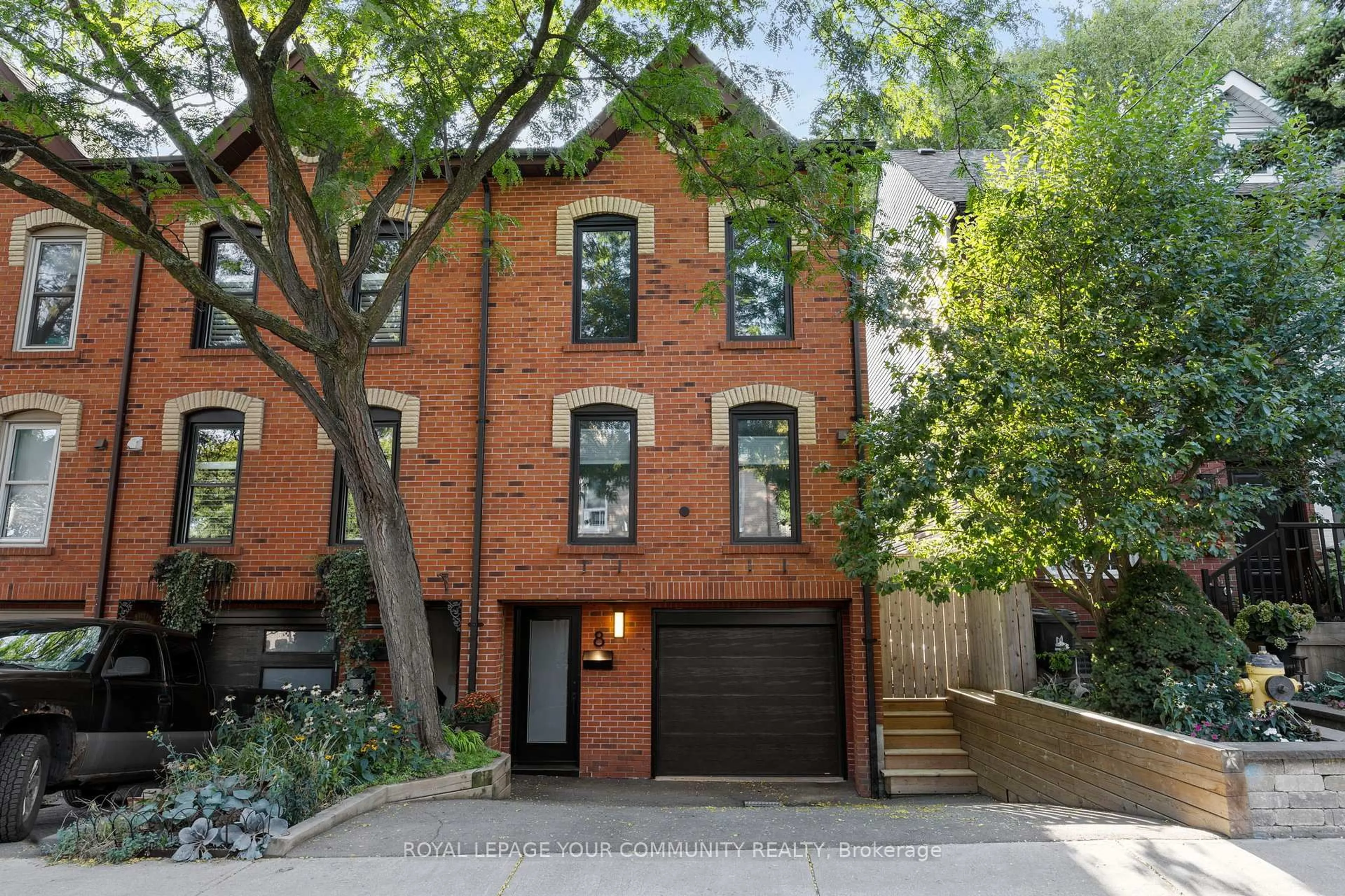 Home with brick exterior material, street for 8 West Ave, Toronto Ontario M4M 2L8