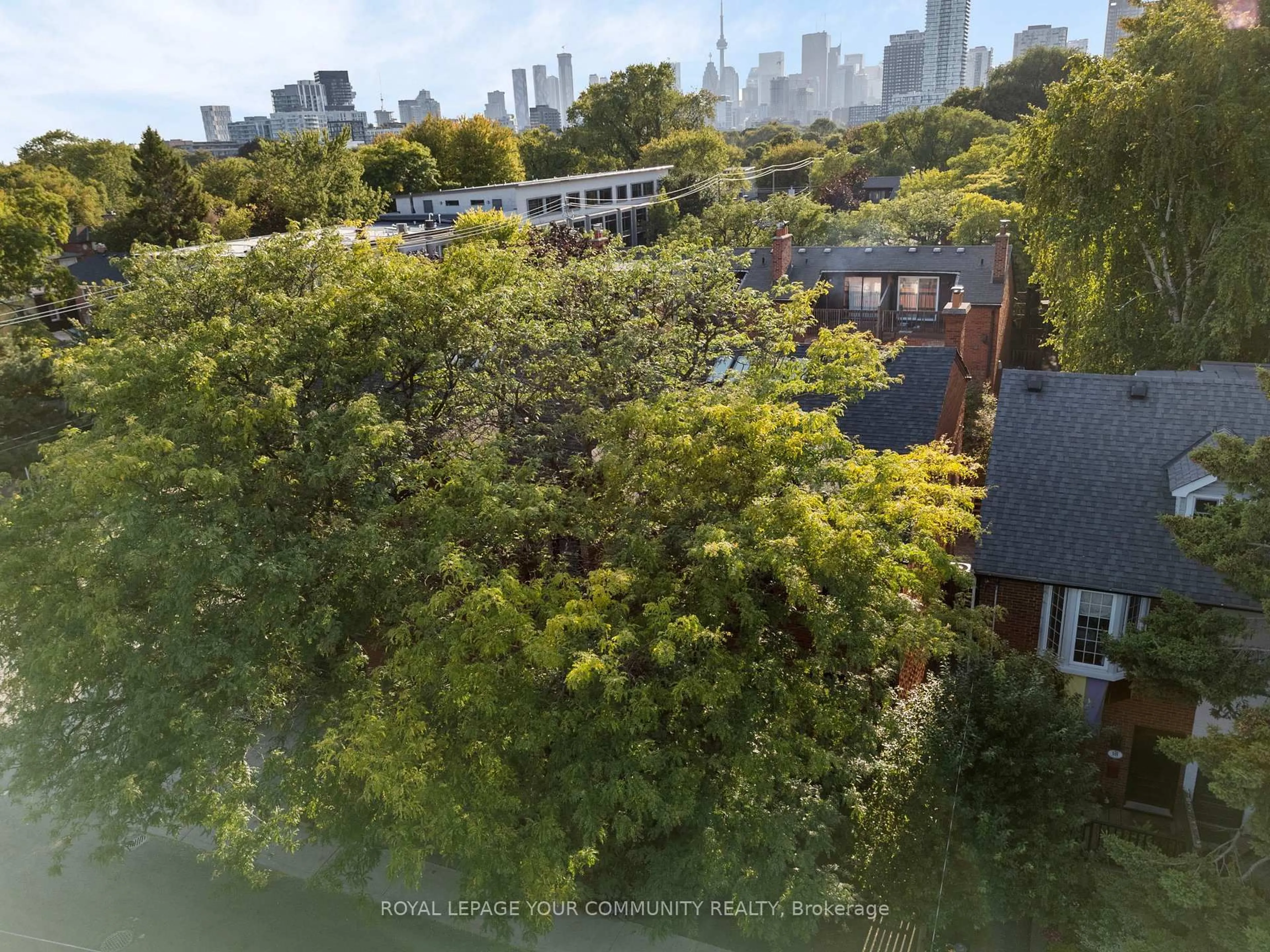 A pic from outside/outdoor area/front of a property/back of a property/a pic from drone, city buildings view from balcony for 8 West Ave, Toronto Ontario M4M 2L8