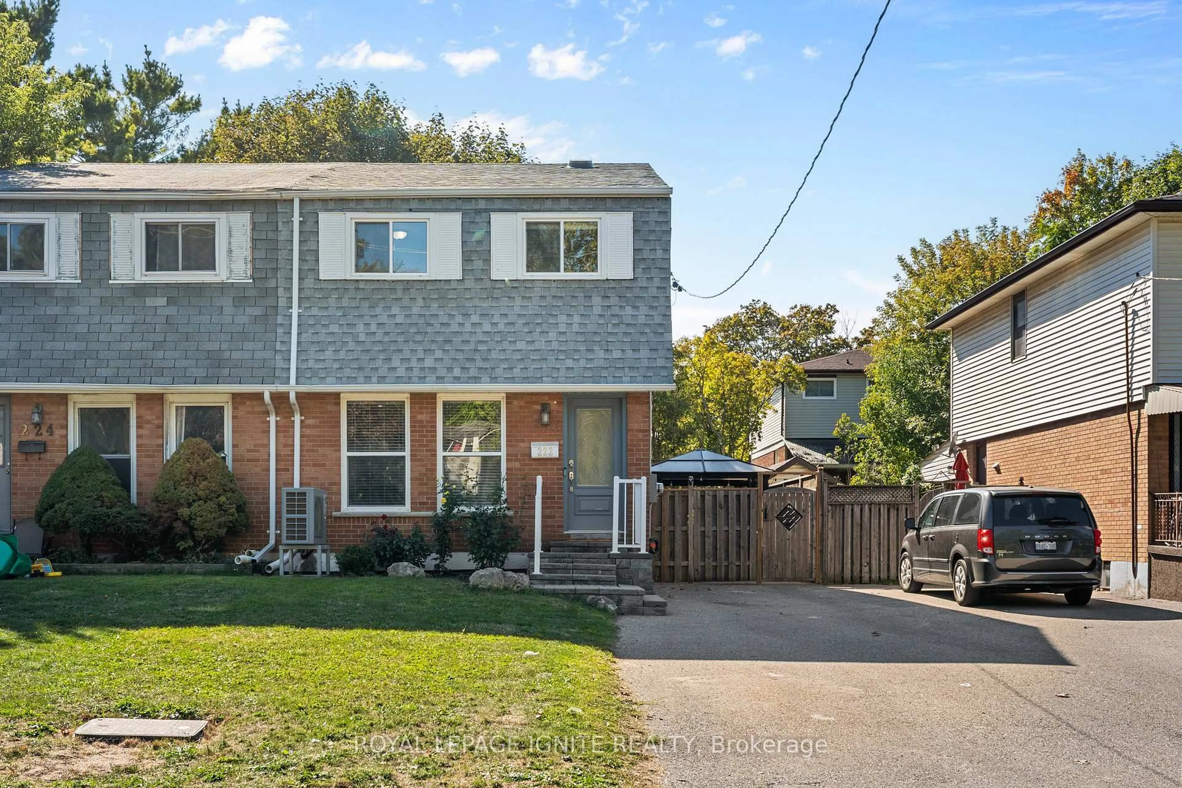 Unknown for 222 Barkley Cres, Oshawa Ontario L1J 2E6