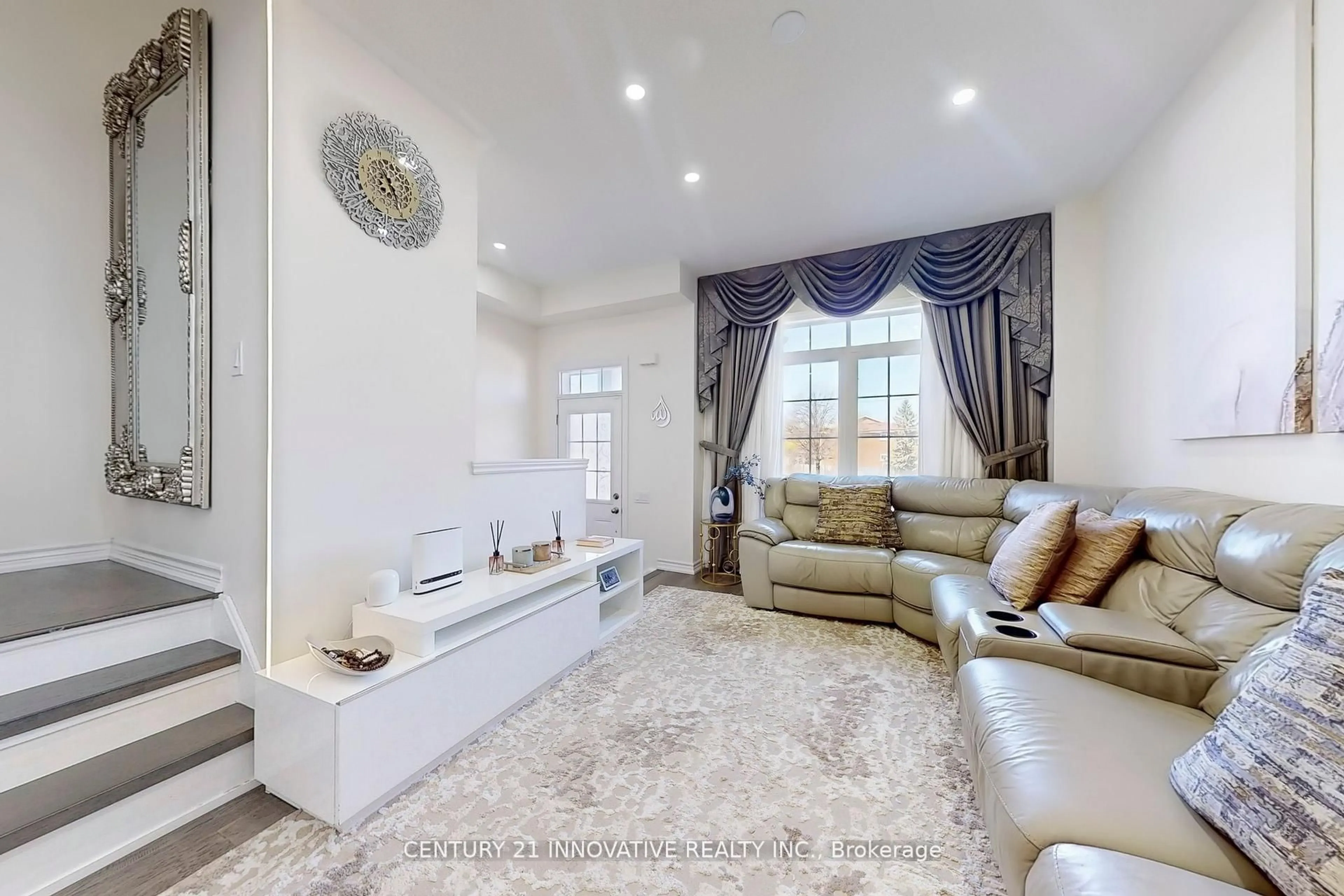Living room with furniture, unknown for 2115 Brock Rd, Pickering Ontario L1X 0E1