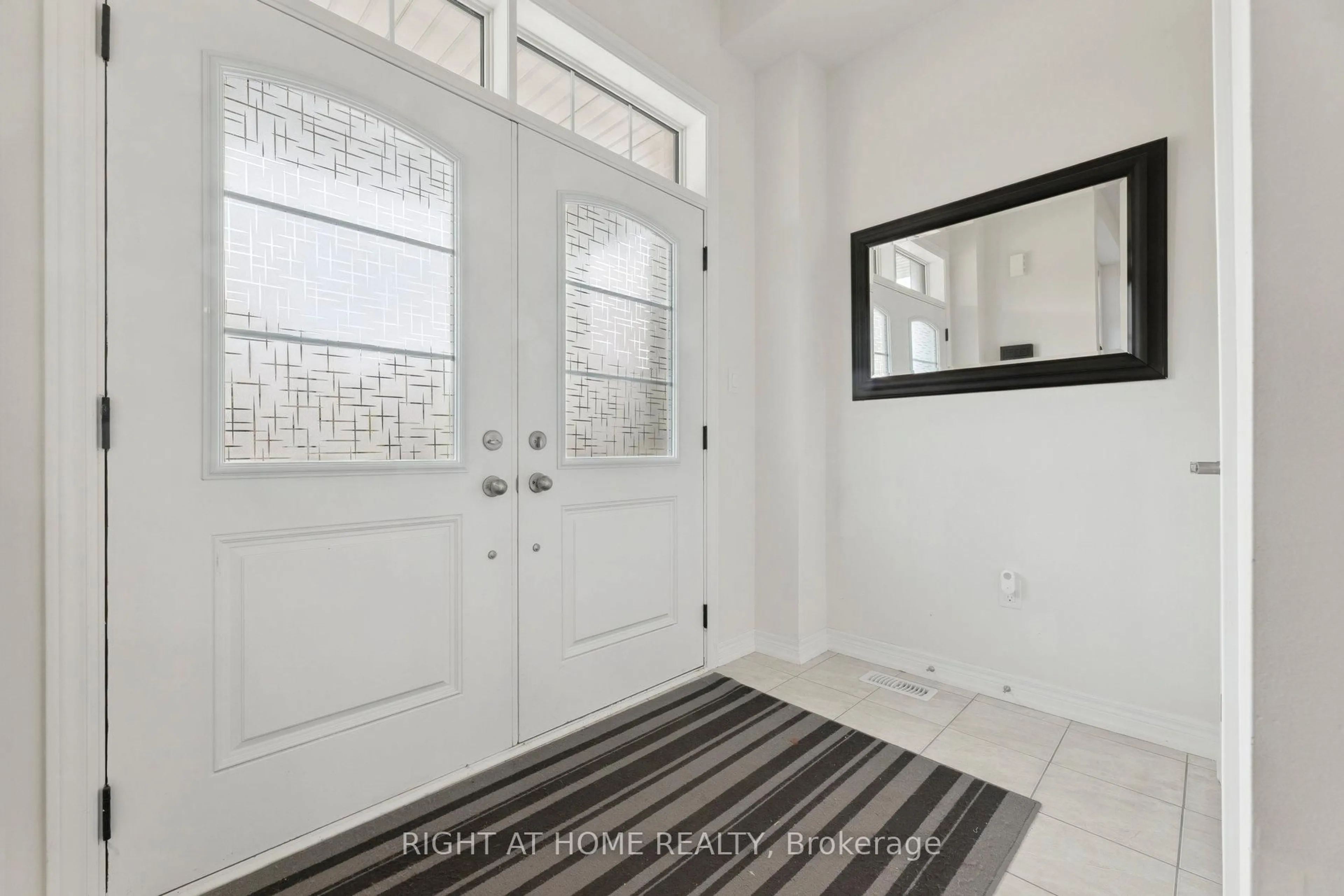 Indoor entryway for 222 Coronation Rd, Whitby Ontario L1P 0H7