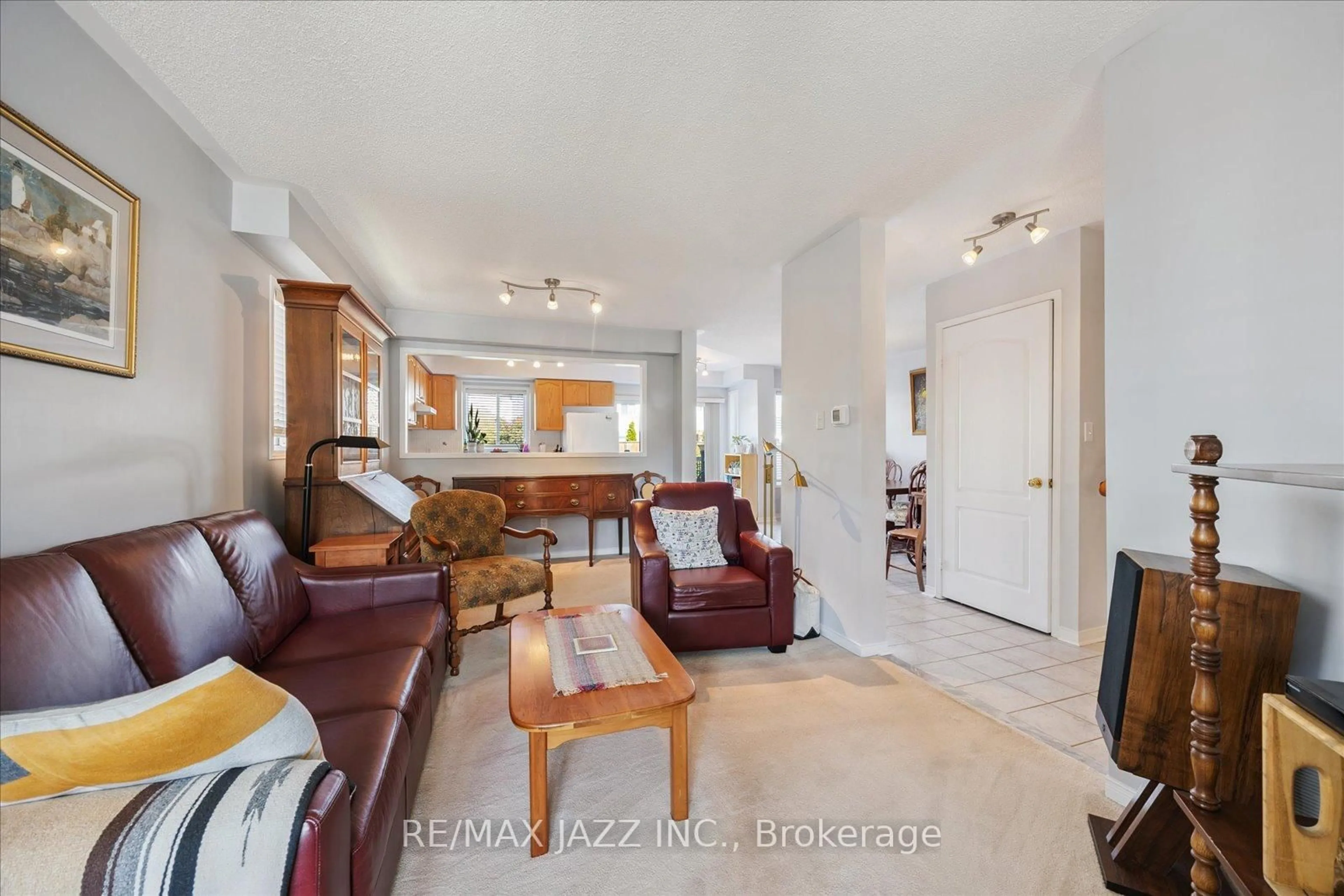 Living room with furniture, unknown for 66 Daiseyfield Ave, Clarington Ontario L1E 3B3
