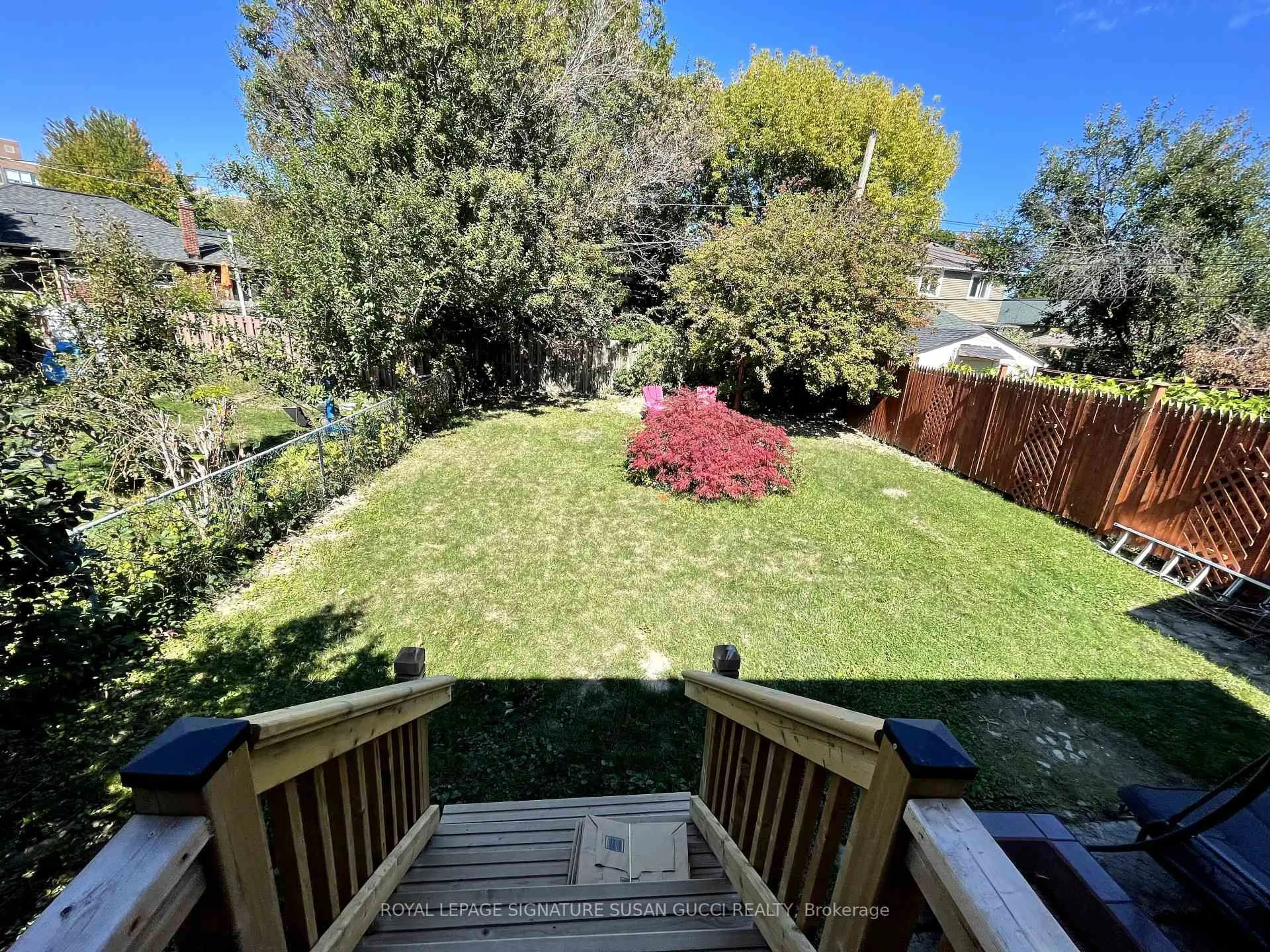 A pic from outside/outdoor area/front of a property/back of a property/a pic from drone, unknown for 14 Joanith Dr, Toronto Ontario M4B 1S7