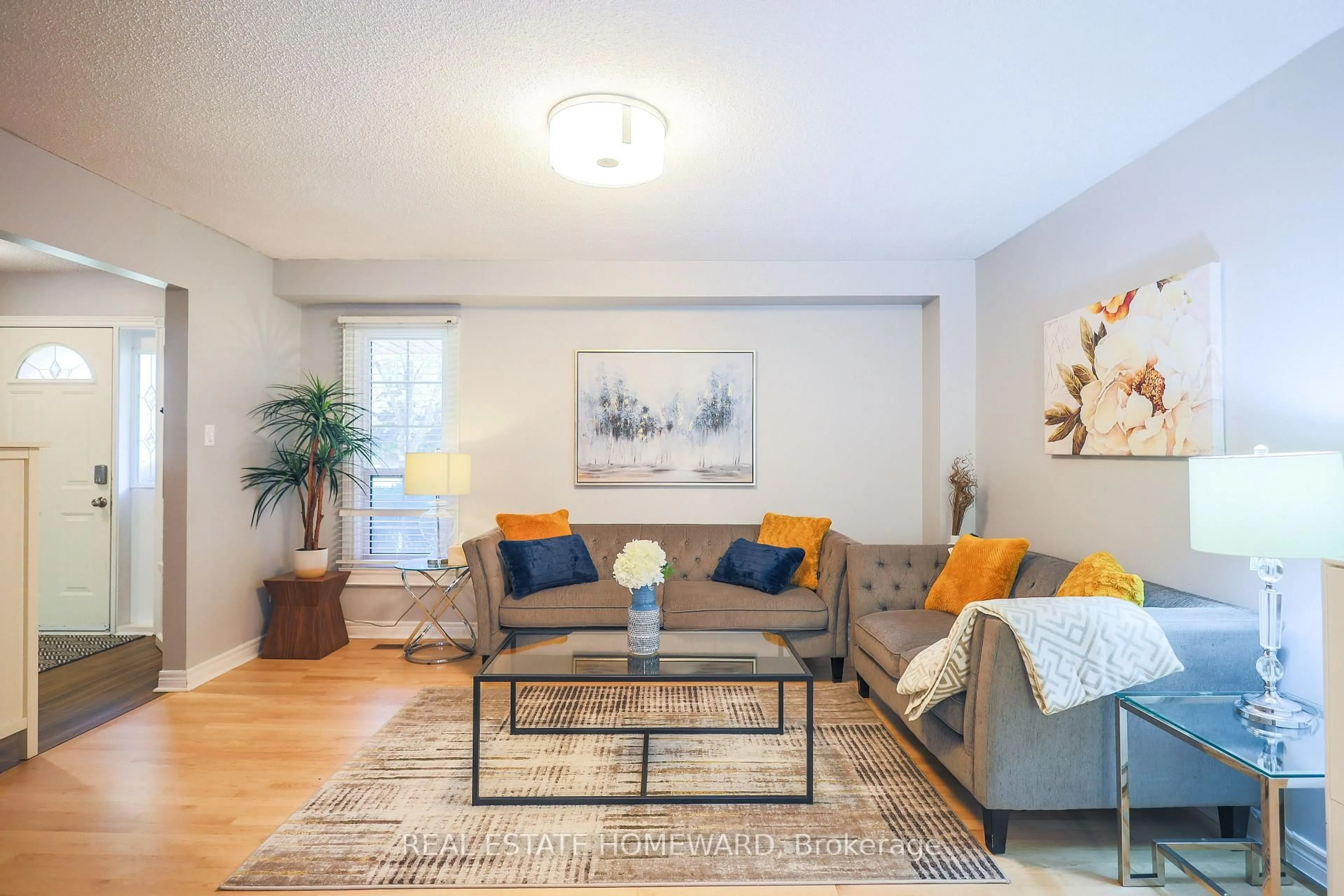 Living room with furniture, unknown for 48 Old Colony Dr, Whitby Ontario L1R 2A4