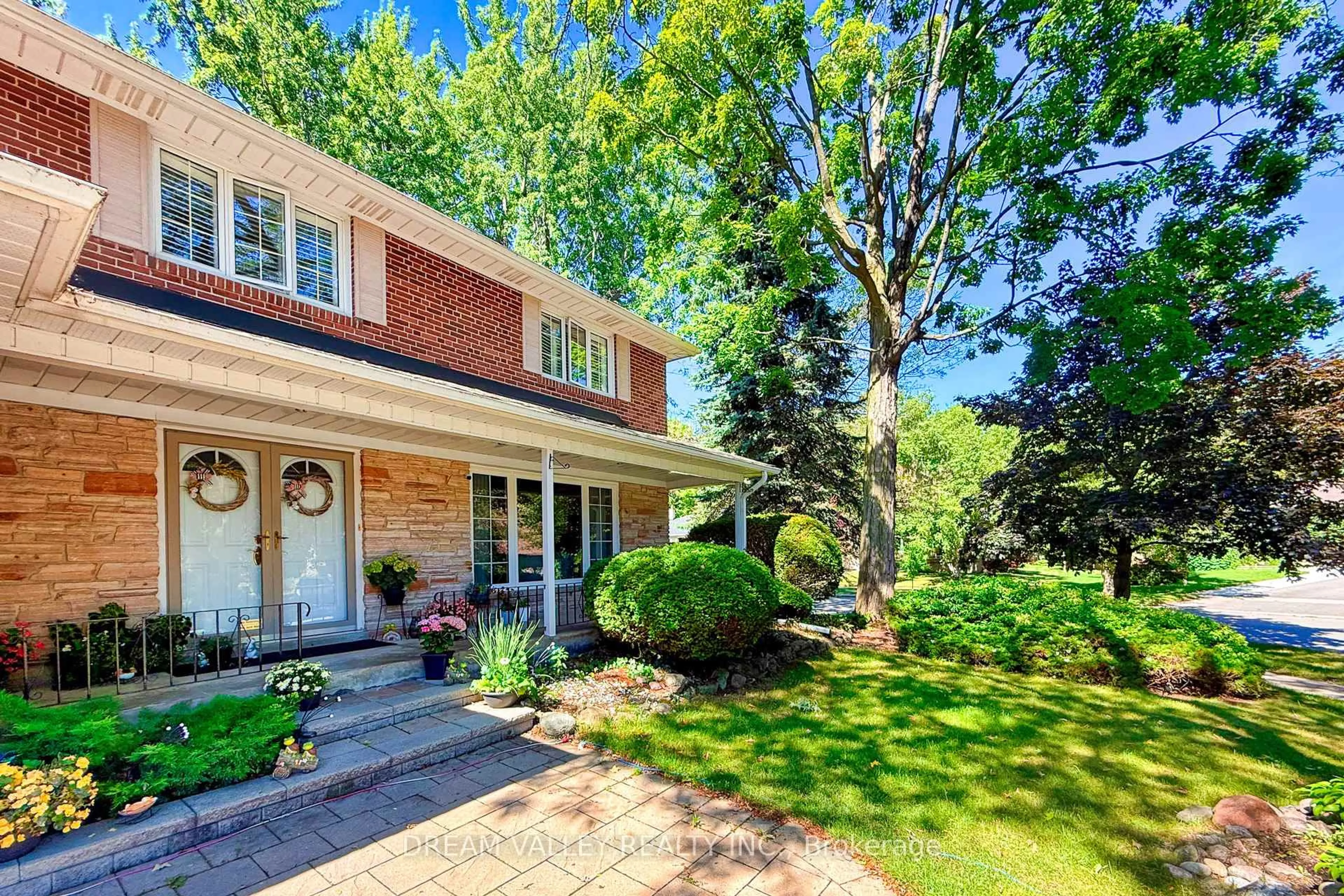 Home with brick exterior material, street for 52 South Marine Dr, Toronto Ontario M1E 1A2