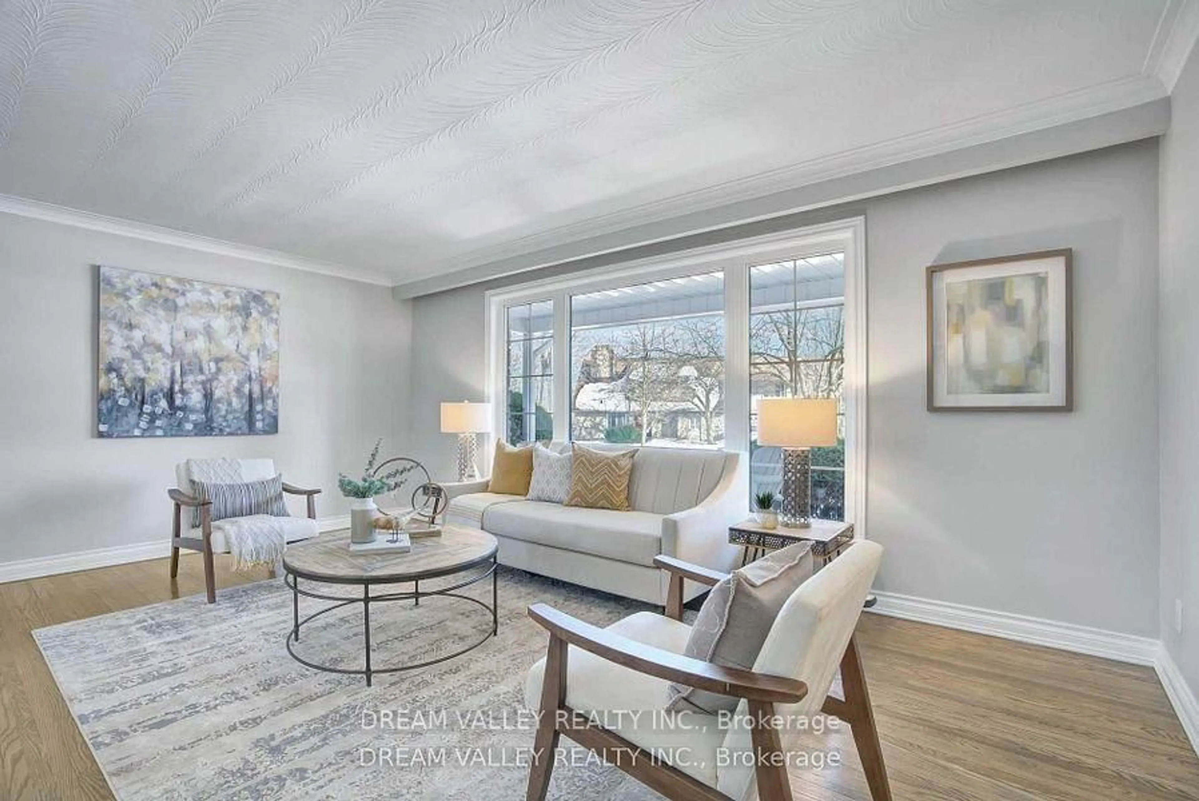 Living room with furniture, unknown for 52 South Marine Dr, Toronto Ontario M1E 1A2