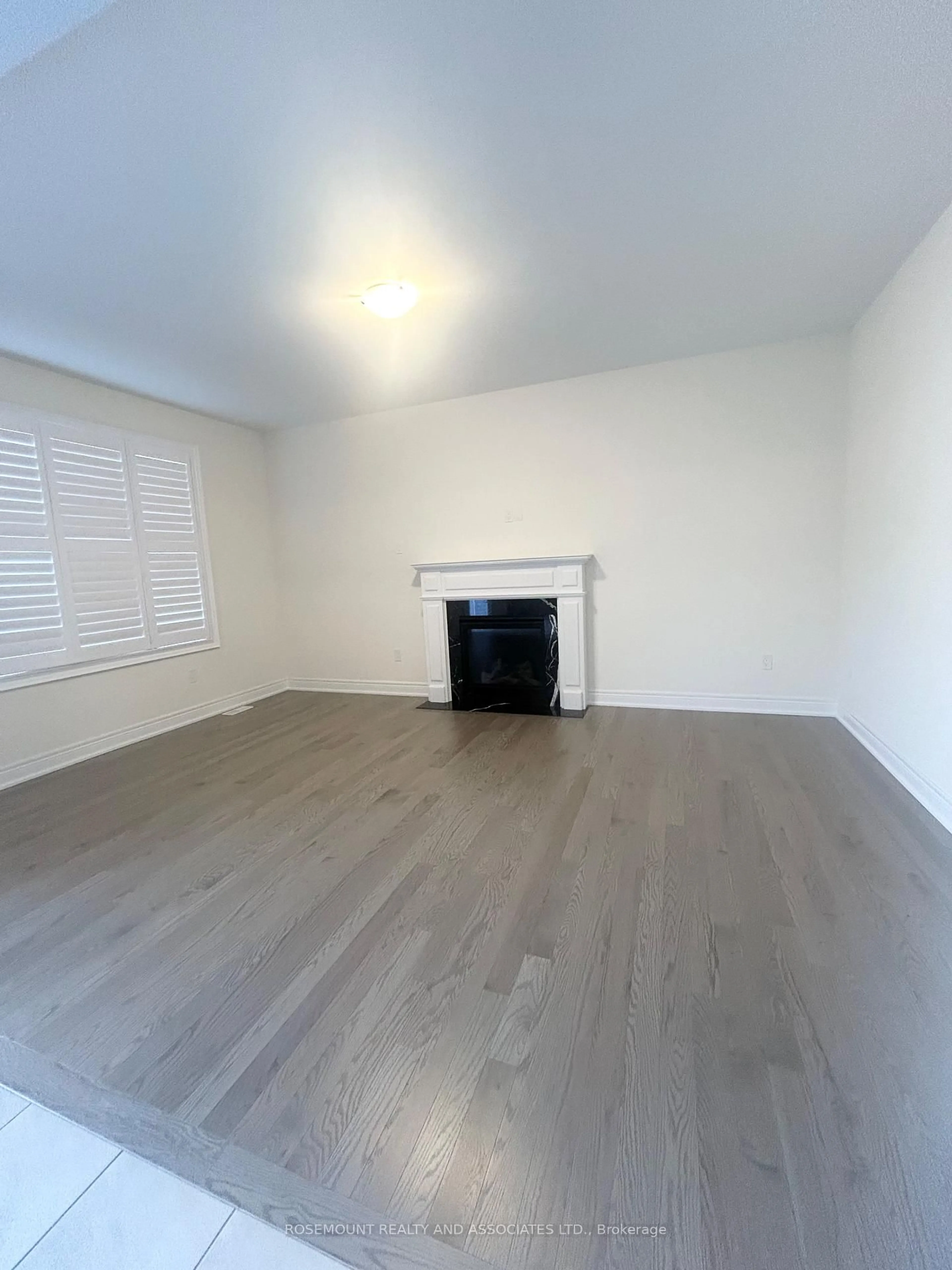 A pic of a room for 93 Wamsley Cres, Clarington Ontario L1B 1G9