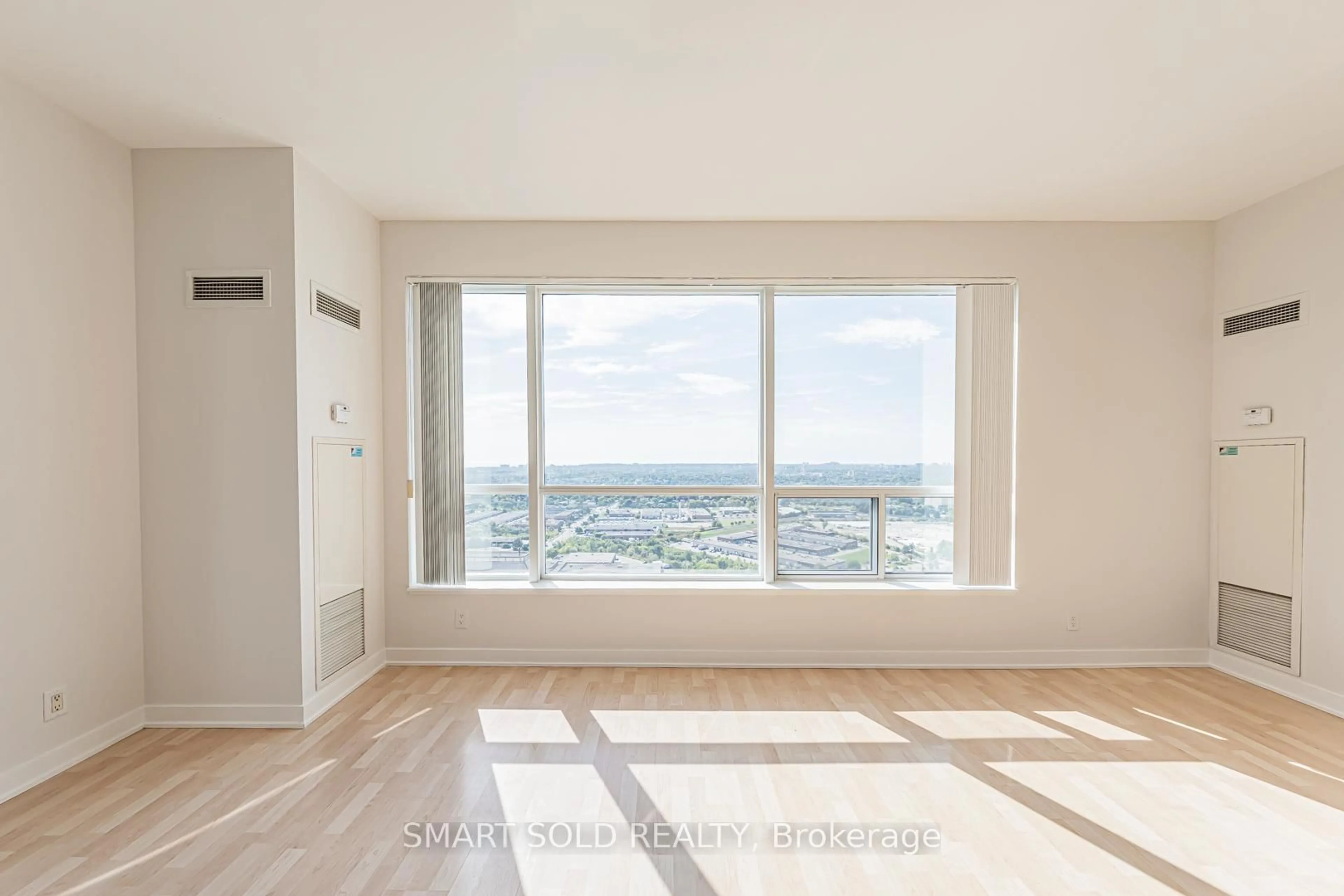 A pic of a room for 38 Lee Centre Dr #Ph506, Toronto Ontario M1H 3J7