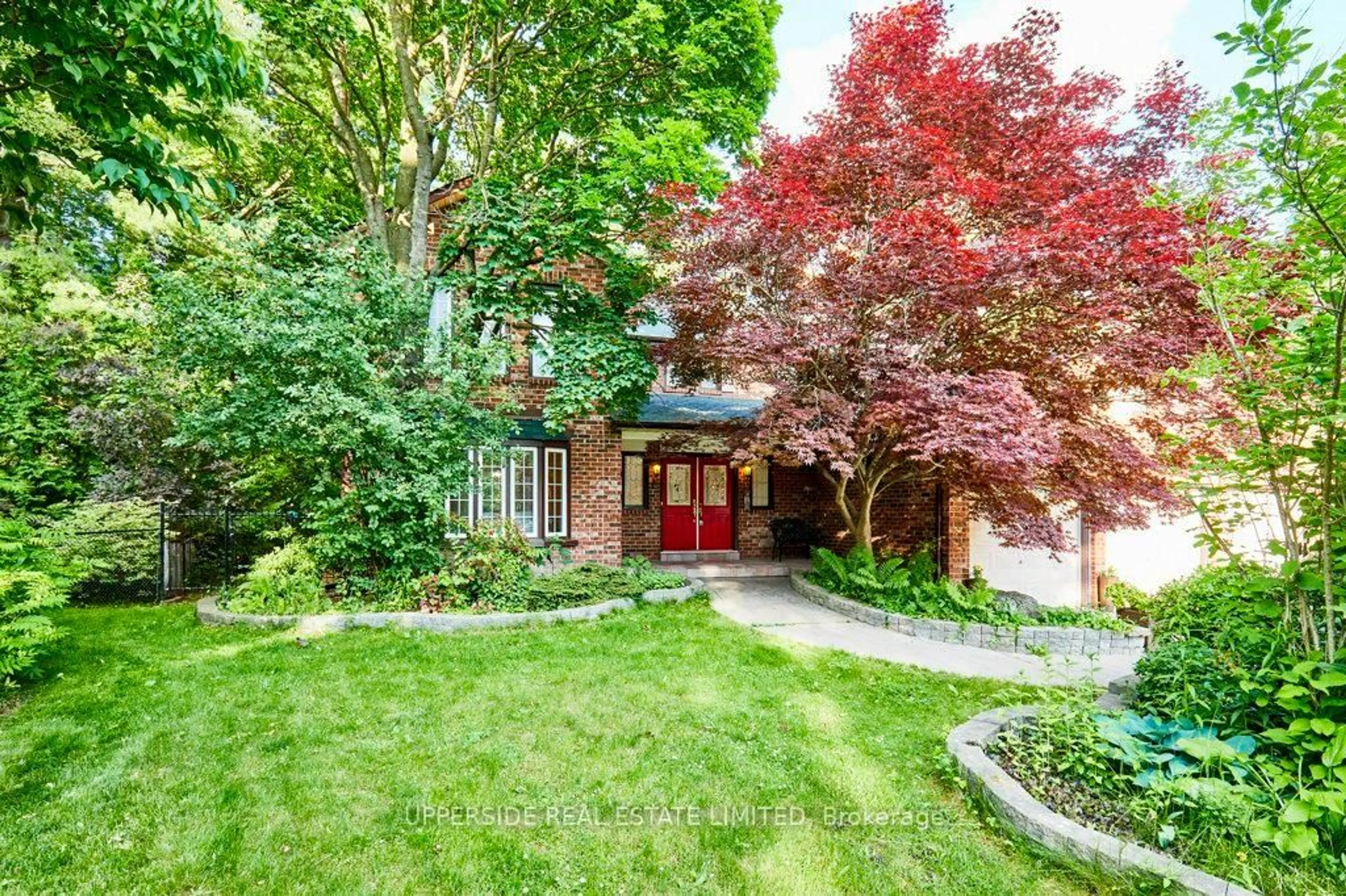 Unknown for 1201 Abbey Rd, Pickering Ontario L1X 1W1