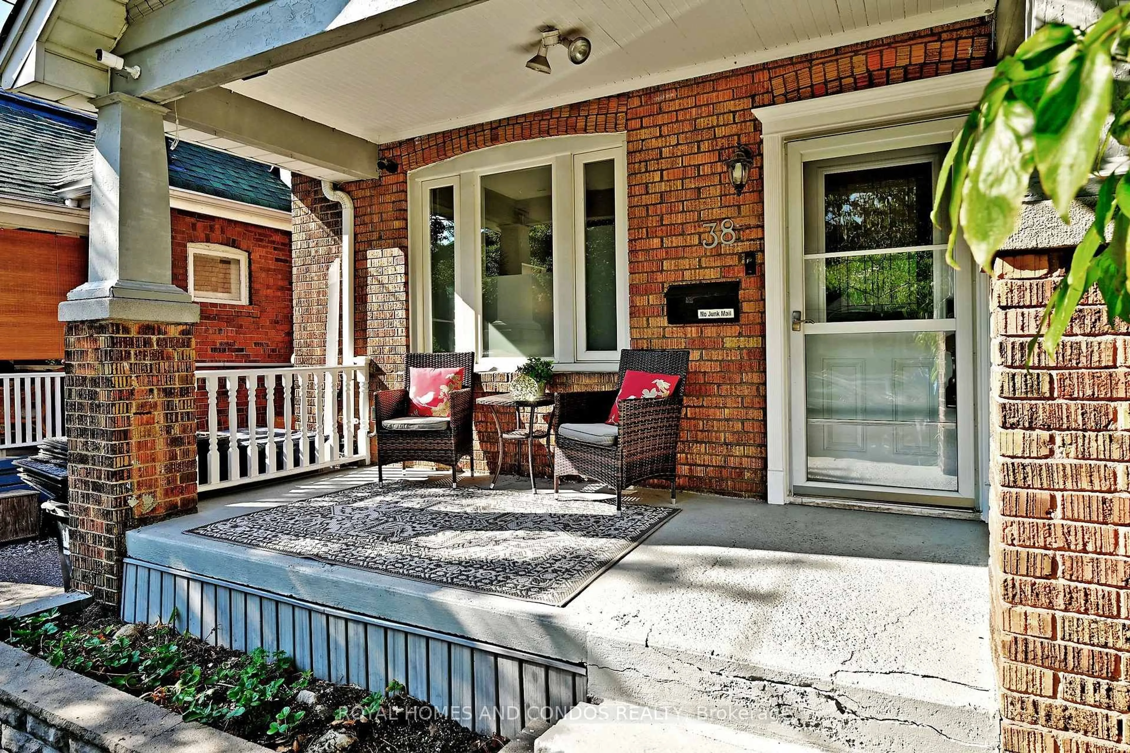 Unknown for 38 Gates Ave, Toronto Ontario M4C 1S9