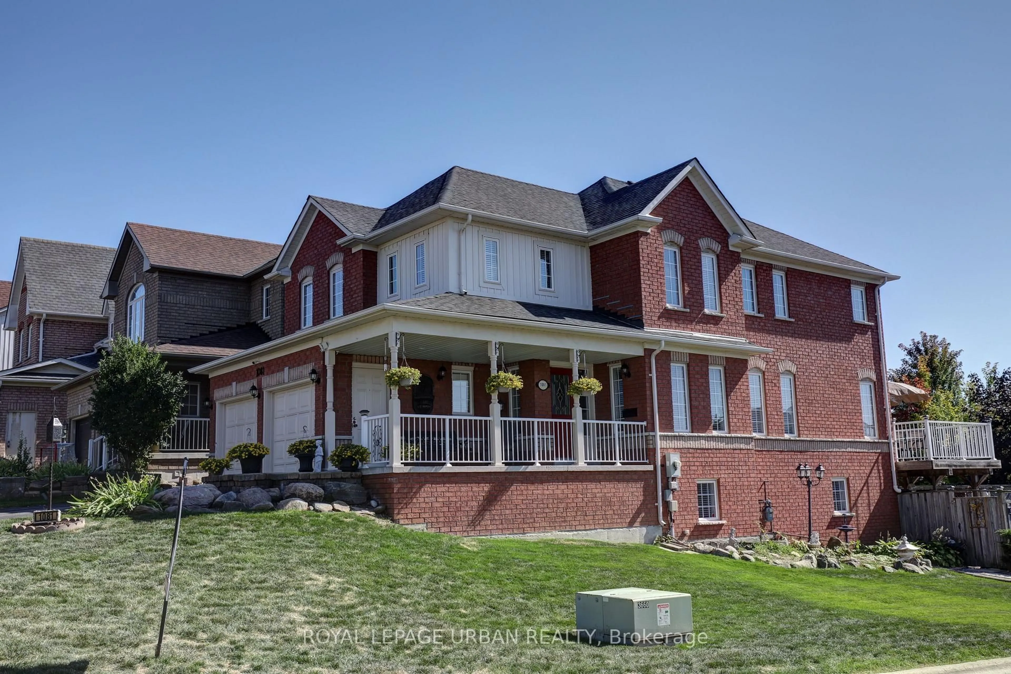 Home with brick exterior material, unknown for 1081 Keswick Crt, Oshawa Ontario L1K 2V2