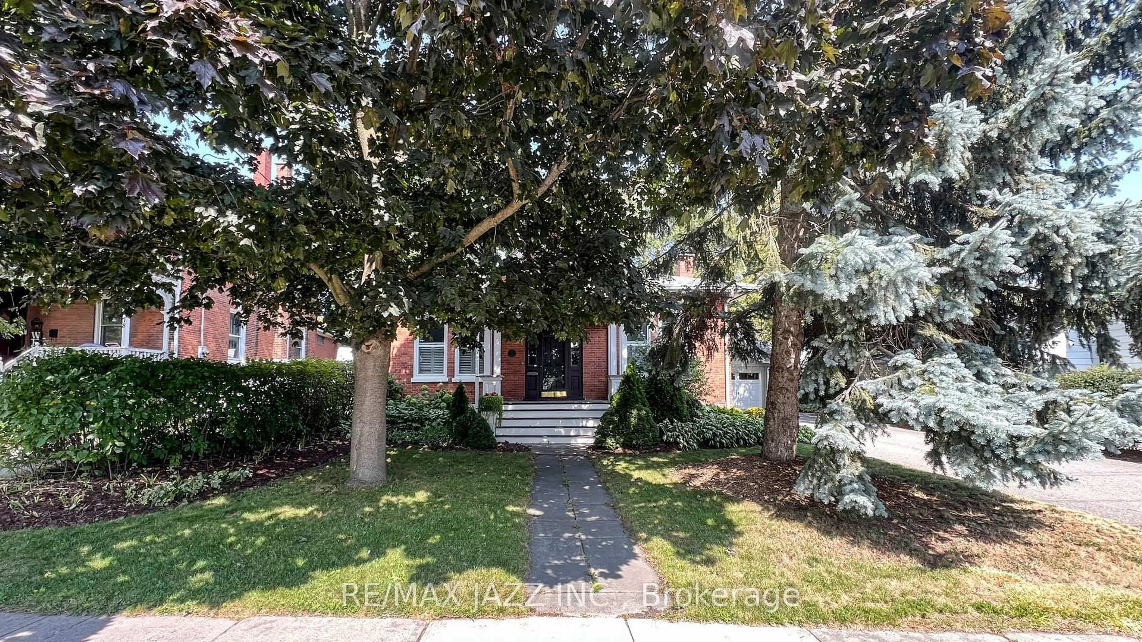 Unknown for 76 Queen St, Clarington Ontario L1C 1M6