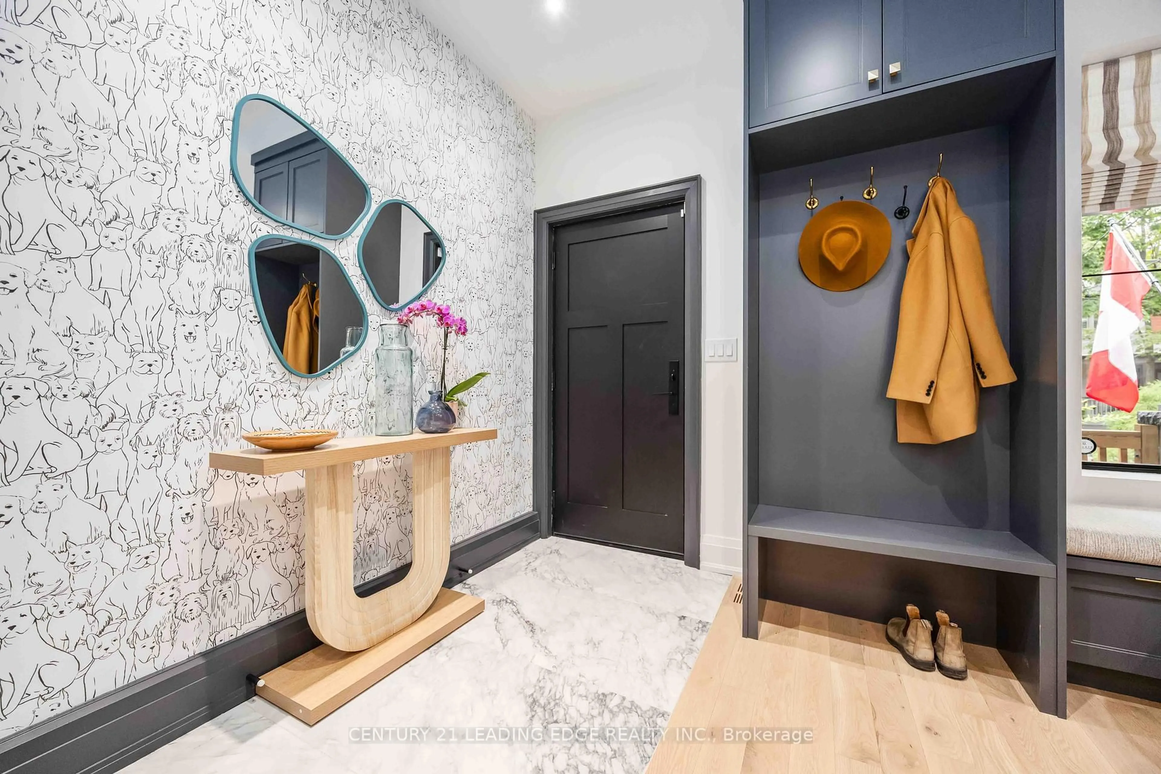 Indoor entryway for 37 BERTMOUNT Ave, Toronto Ontario M4M 2X8