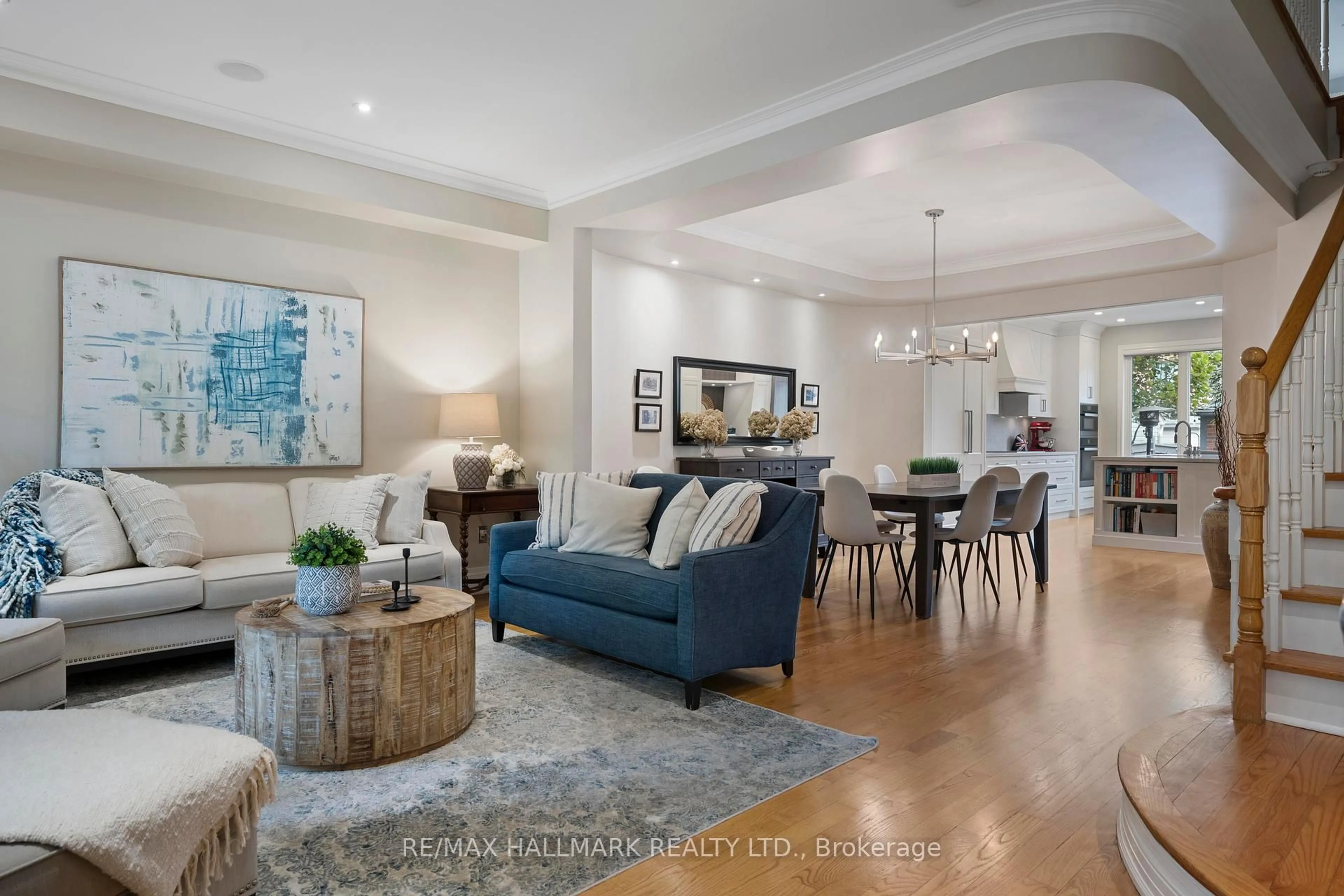 Living room with furniture, unknown for 26 Winners Circ, Toronto Ontario M4L 3Z7