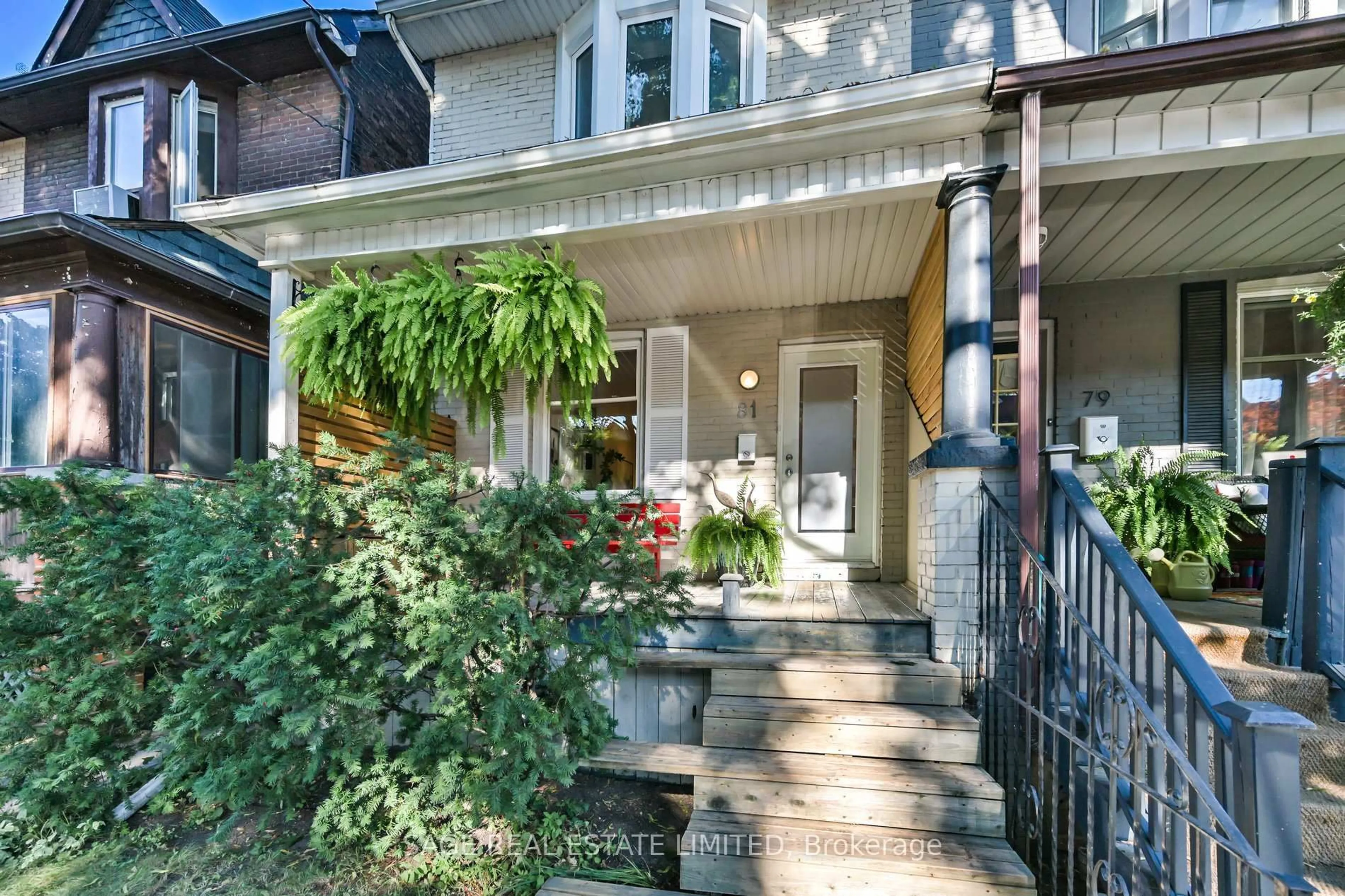 Unknown for 81 Empire Ave, Toronto Ontario M4M 2L3