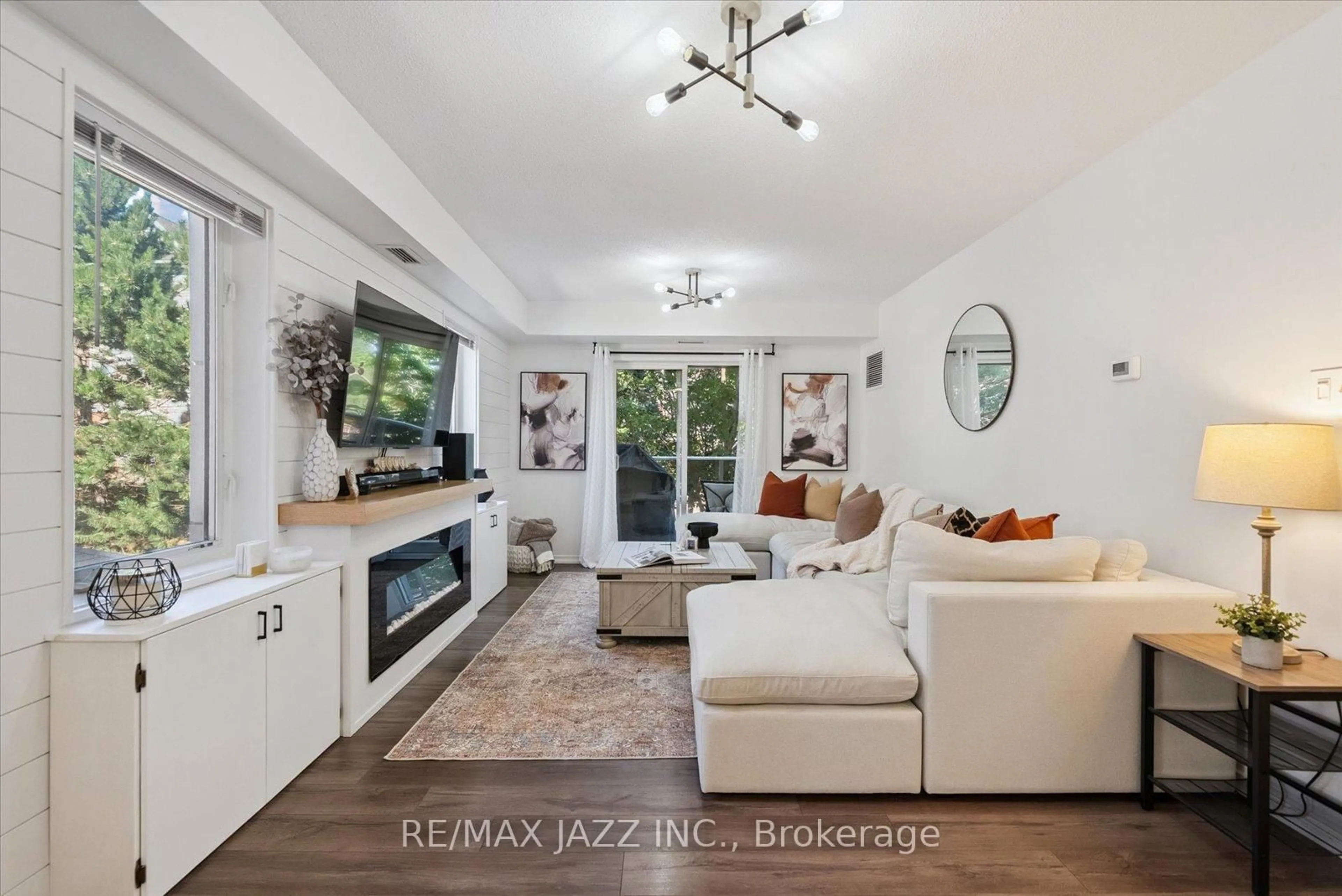 Living room with furniture, unknown for 120 Aspen Springs Dr #205, Clarington Ontario L1C 0G7