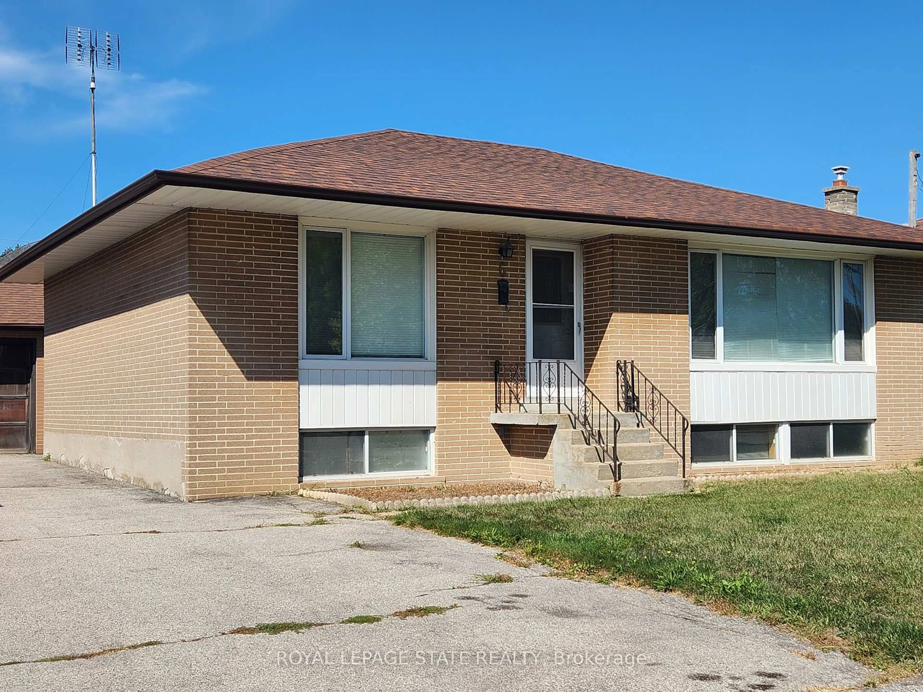 Home with brick exterior material, street for 6 Hoshlega Dr, Toronto Ontario M1G 2X5