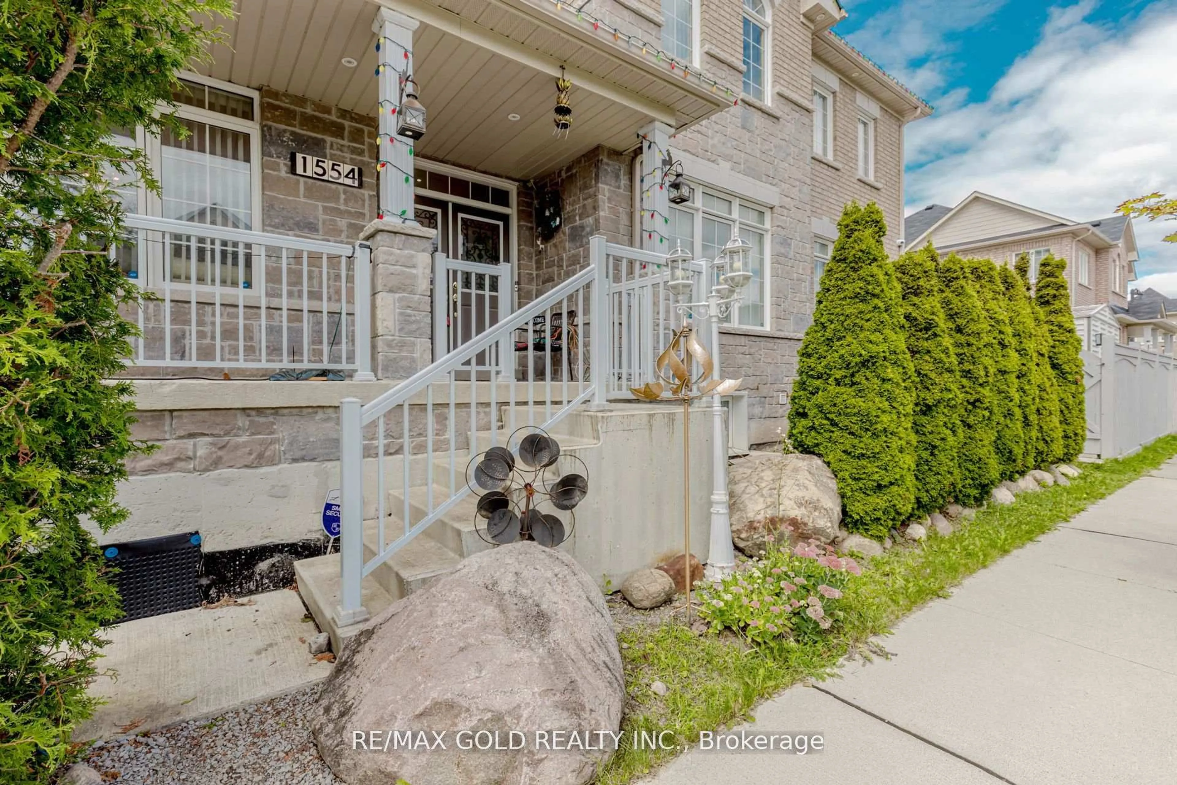 Unknown for 1554 Bruny Ave, Pickering Ontario L0A 1G0