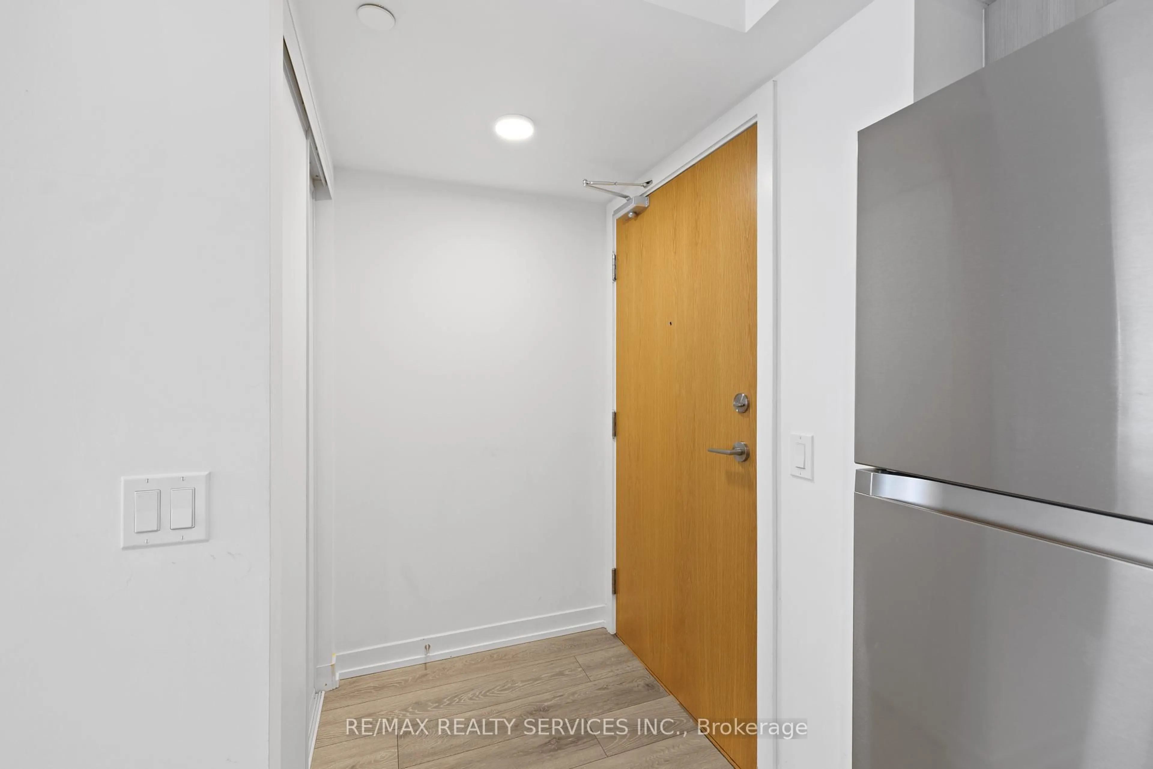 Unknown for 1455 Celebration Dr #1406, Pickering Ontario L1W 0C3