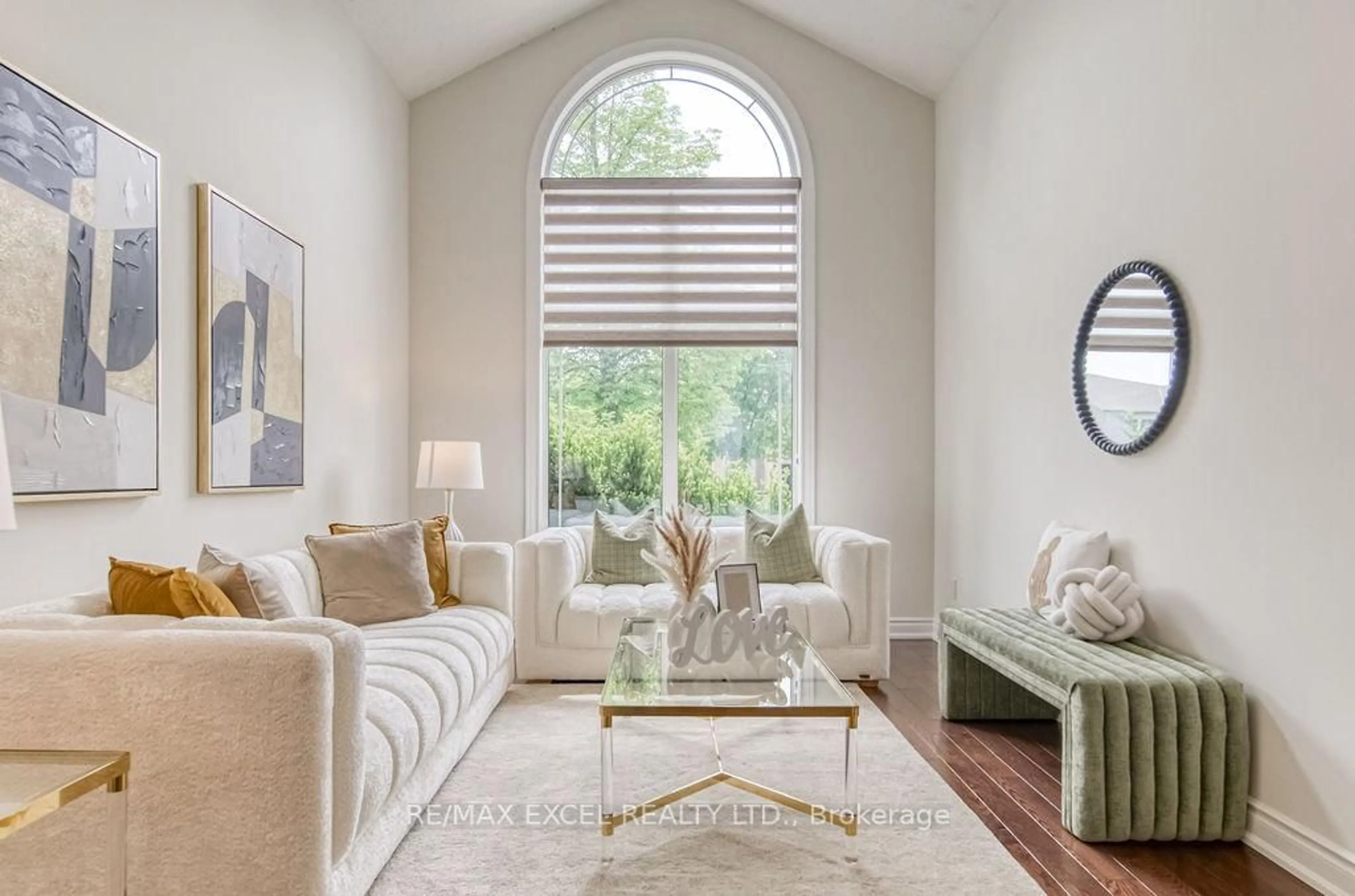Living room with furniture, unknown for 1619 Amberlea Rd, Pickering Ontario L1V 5P3