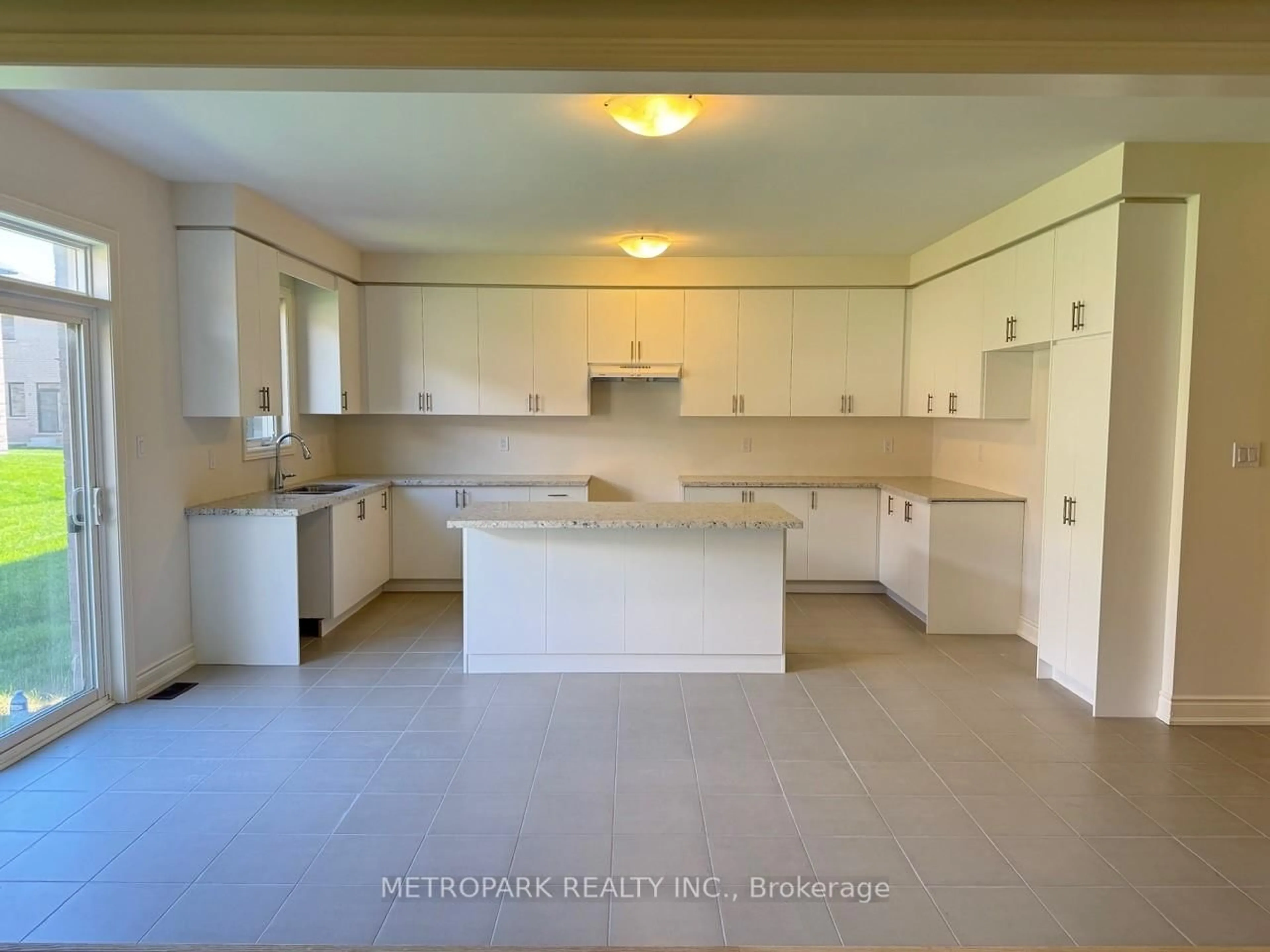 Unknown for 2205 Cayenne St, Oshawa Ontario L1H 0H4