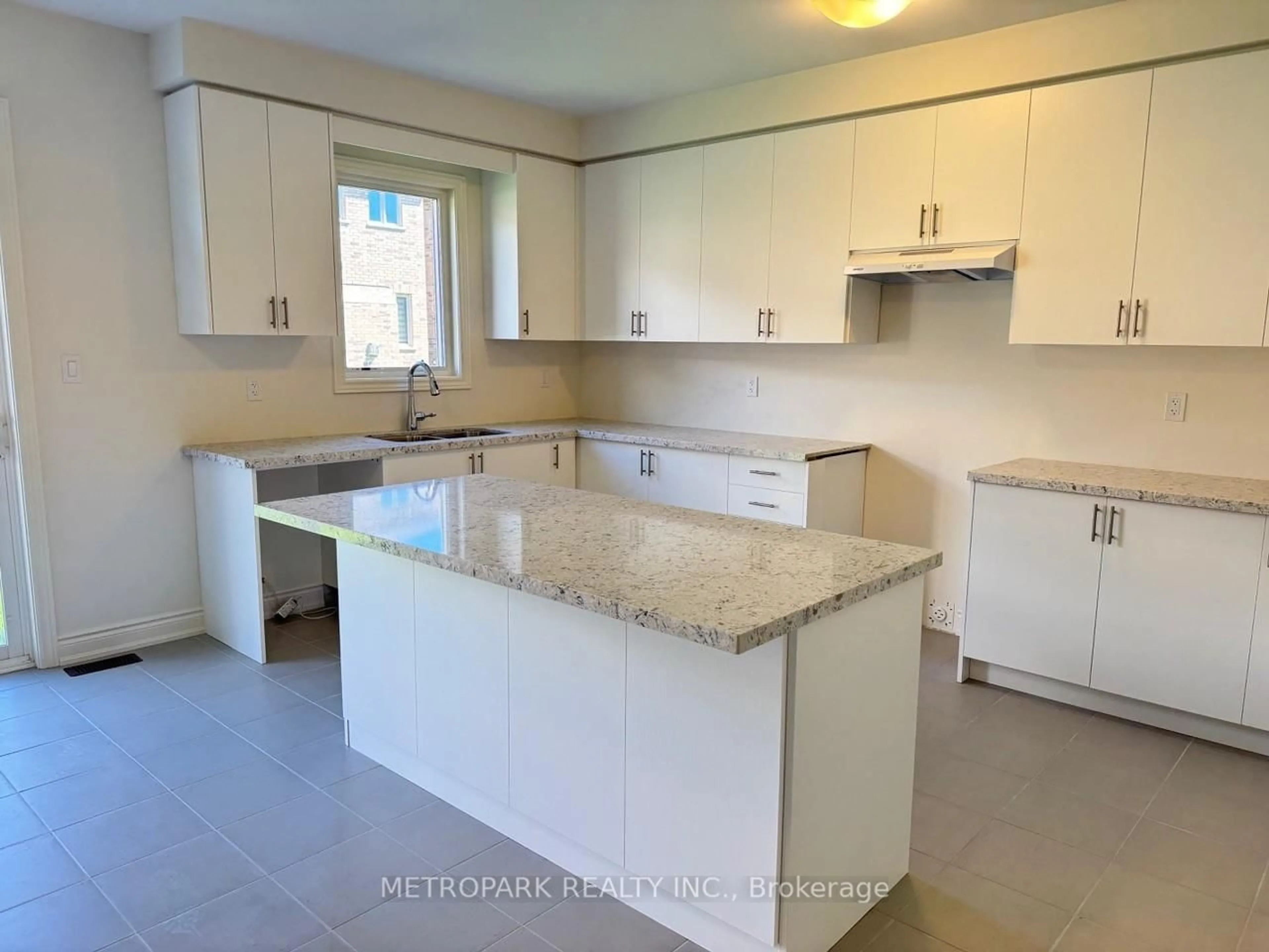Open concept kitchen, ceramic/tile floor for 2205 Cayenne St, Oshawa Ontario L1H 0H4