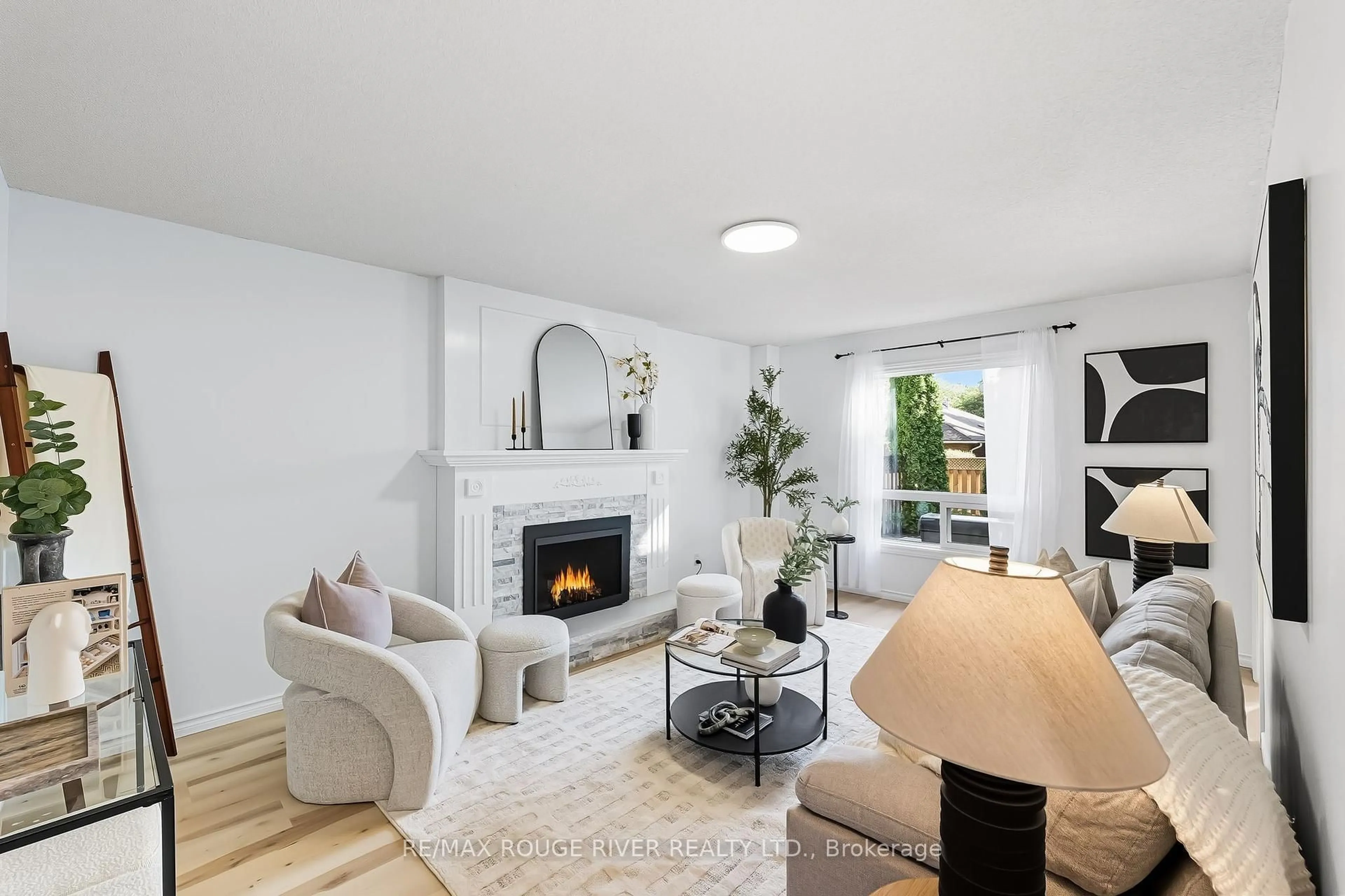 Living room with furniture, ceramic/tile floor for 28 Wyndfield Cres, Whitby Ontario L1N 8L3