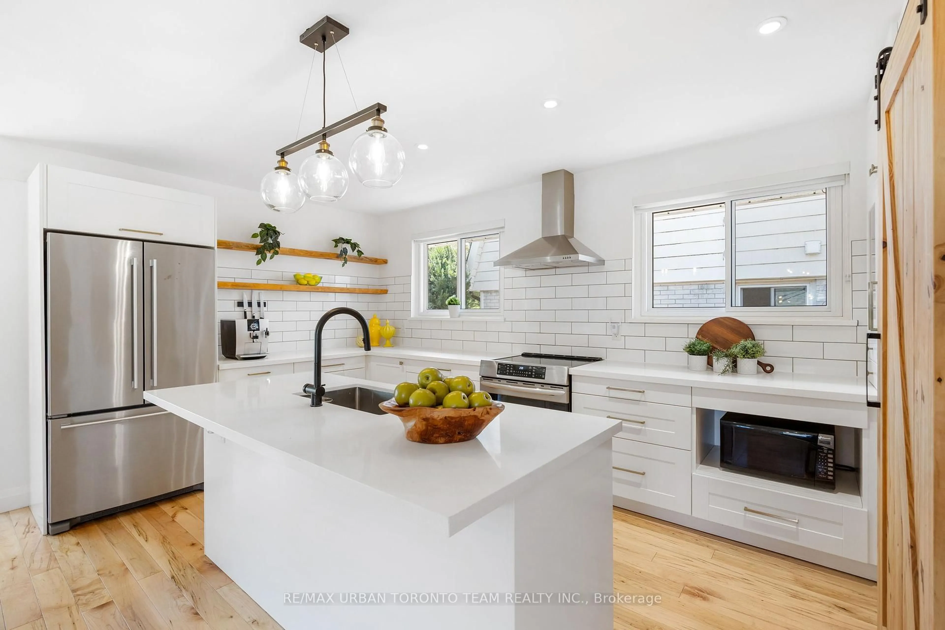 Open concept kitchen, unknown for 52 Earswick Dr, Toronto Ontario M1E 1C6