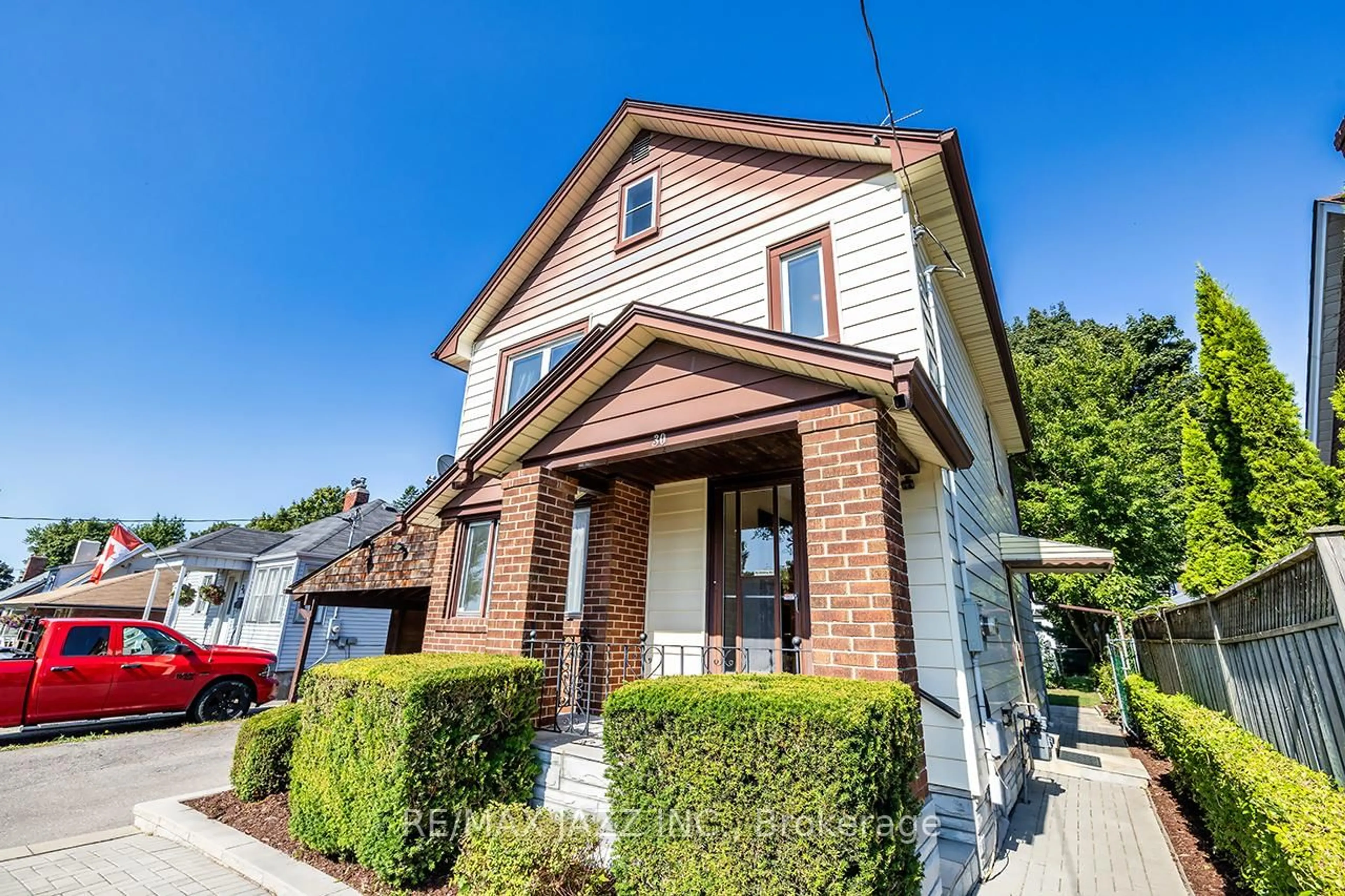 Home with brick exterior material, street for 30 Thomas St, Oshawa Ontario L1H 3W5