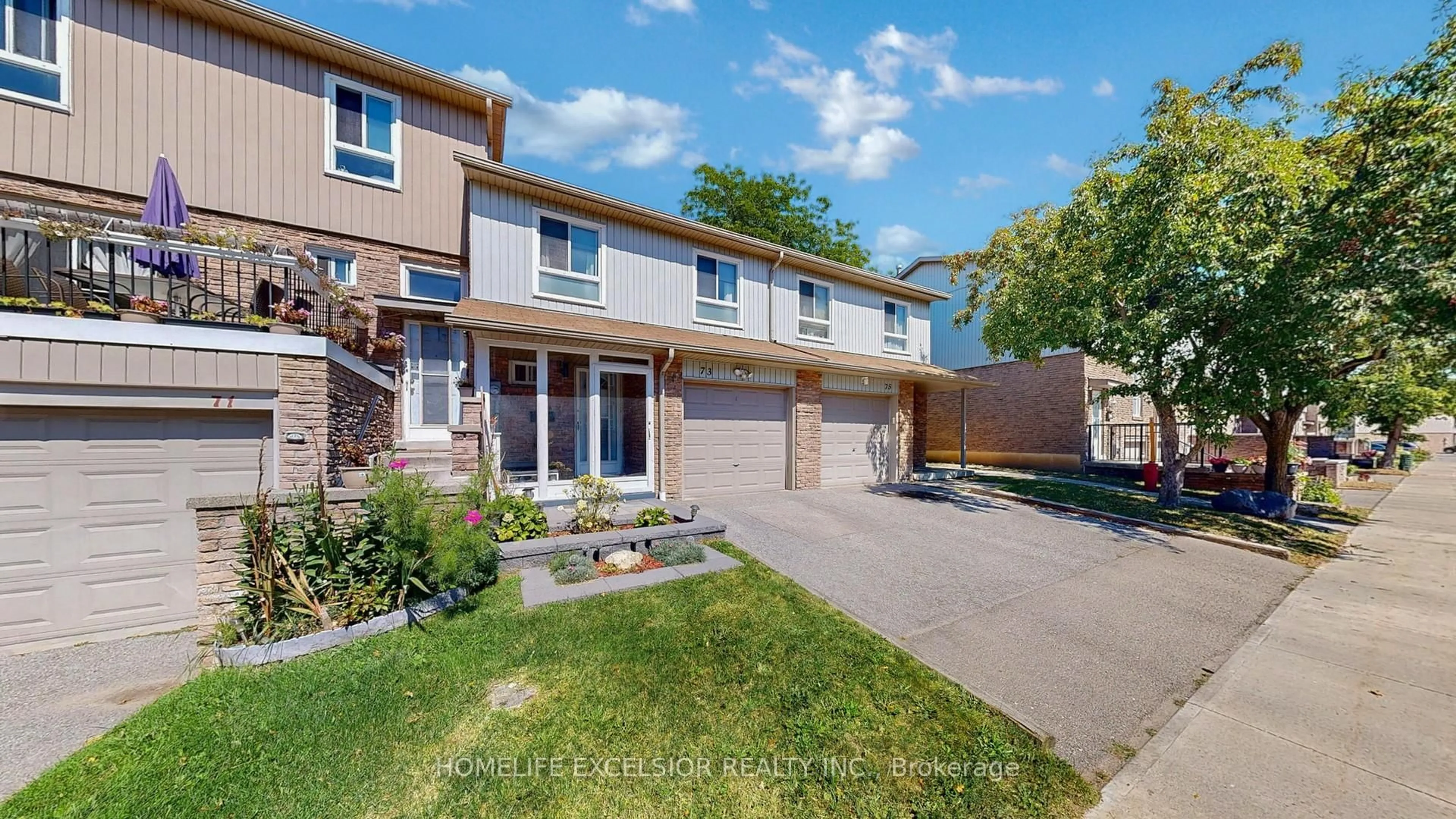 A pic from outside/outdoor area/front of a property/back of a property/a pic from drone, street for 201 Alexmuir Blvd ##73, Toronto Ontario M1V 1S5