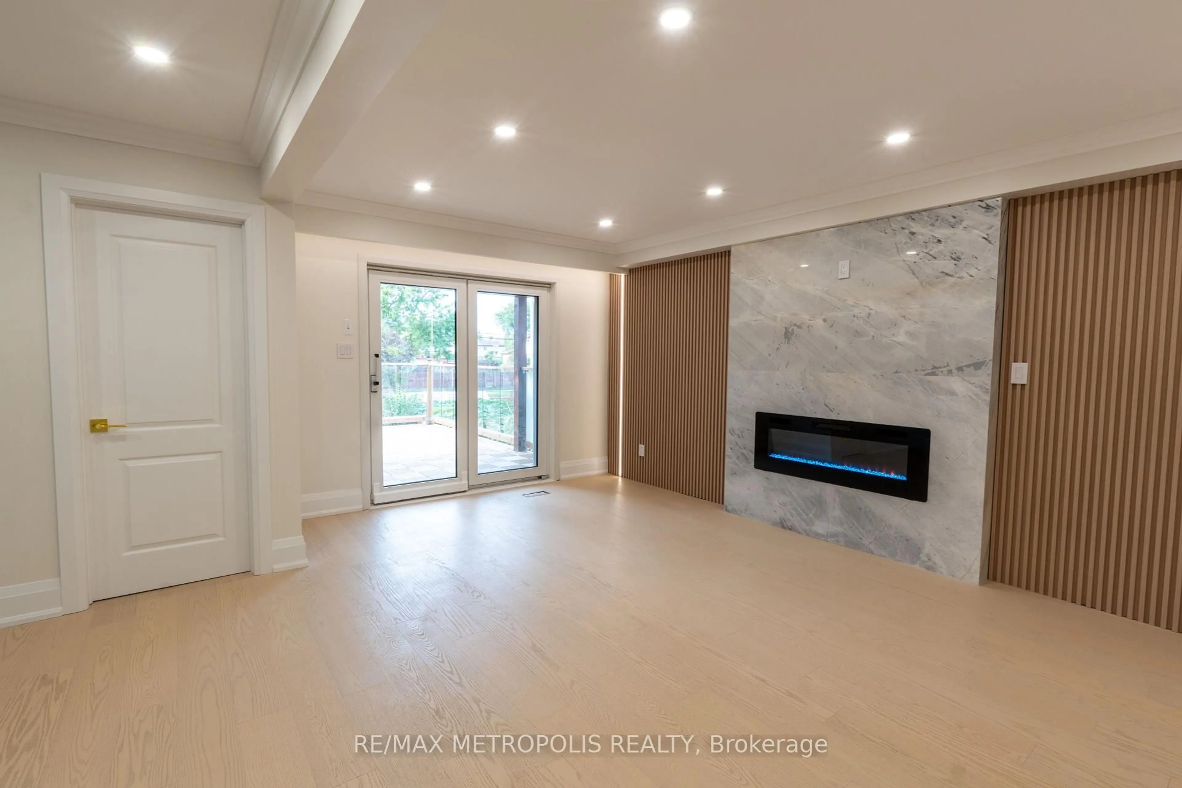 Unknown for 48 Knockbolt Cres, Toronto Ontario M1S 2P6