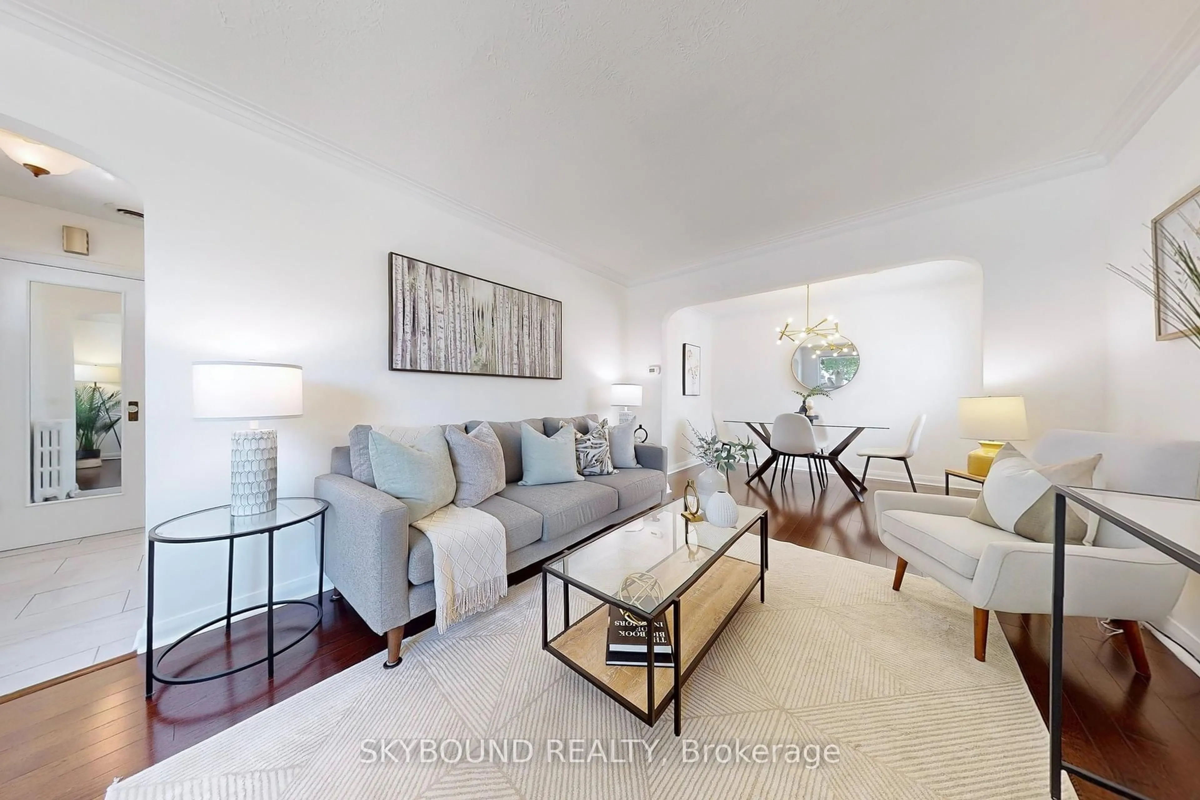 Living room with furniture, unknown for 100 Lankin Blvd, Toronto Ontario M4J 4X3