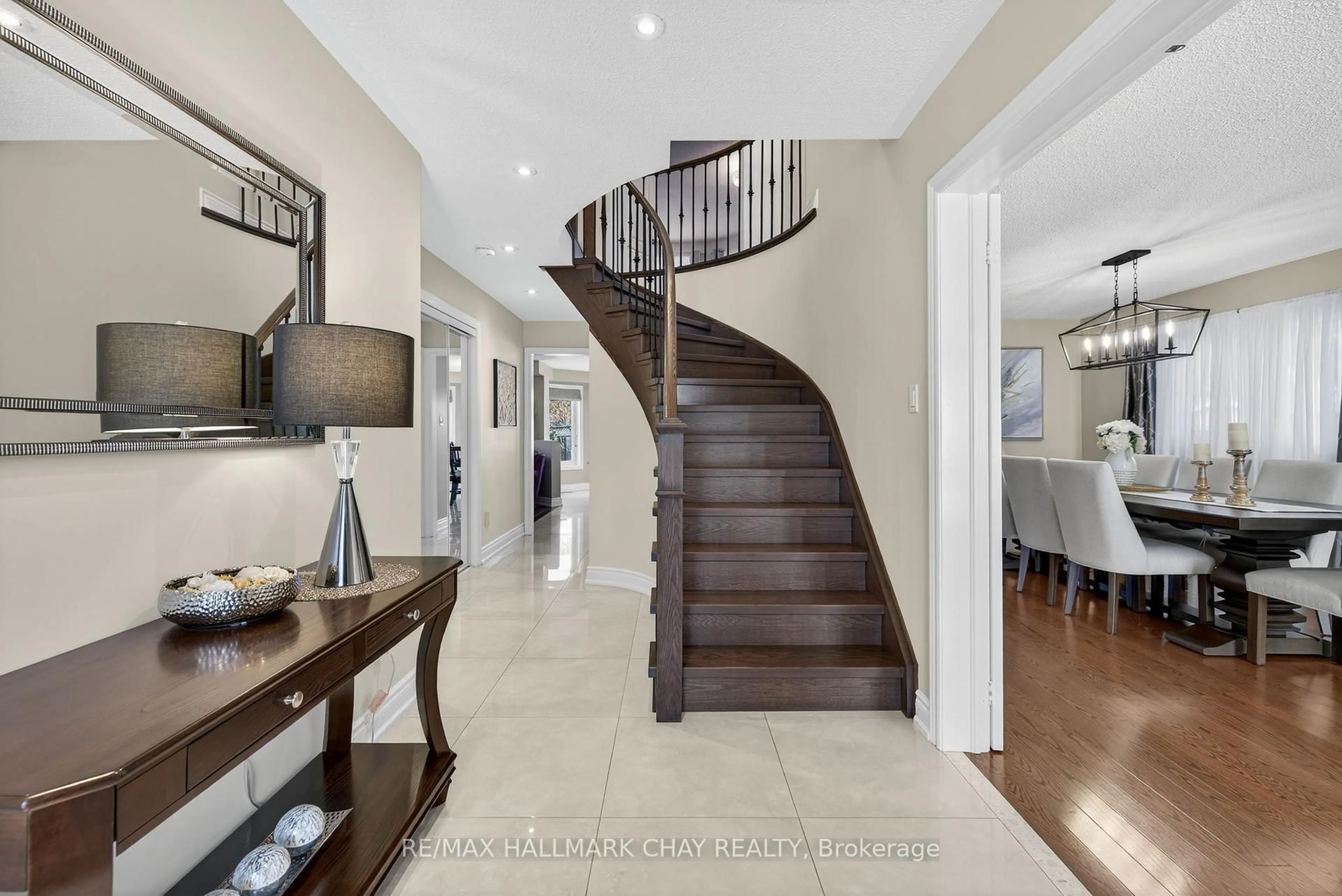 Unknown for 114 Sweetbriar Crt, Pickering Ontario L1V 6R2