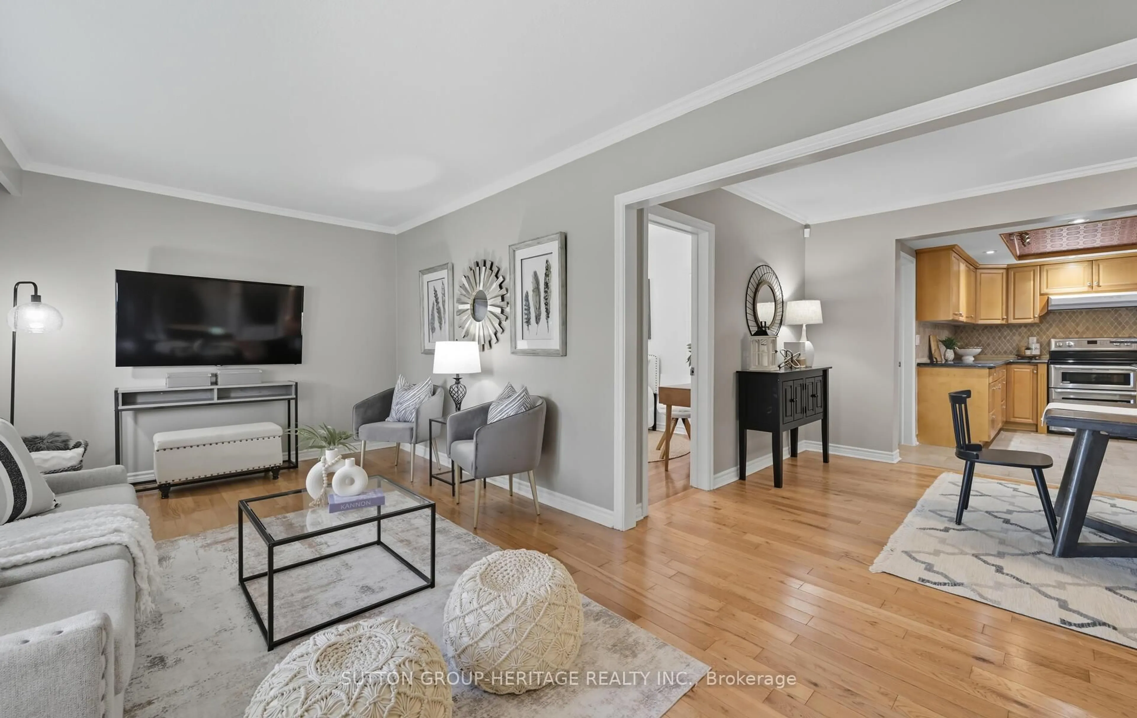 Living room with furniture, unknown for 823 Rowena St, Oshawa Ontario L1H 4Z6