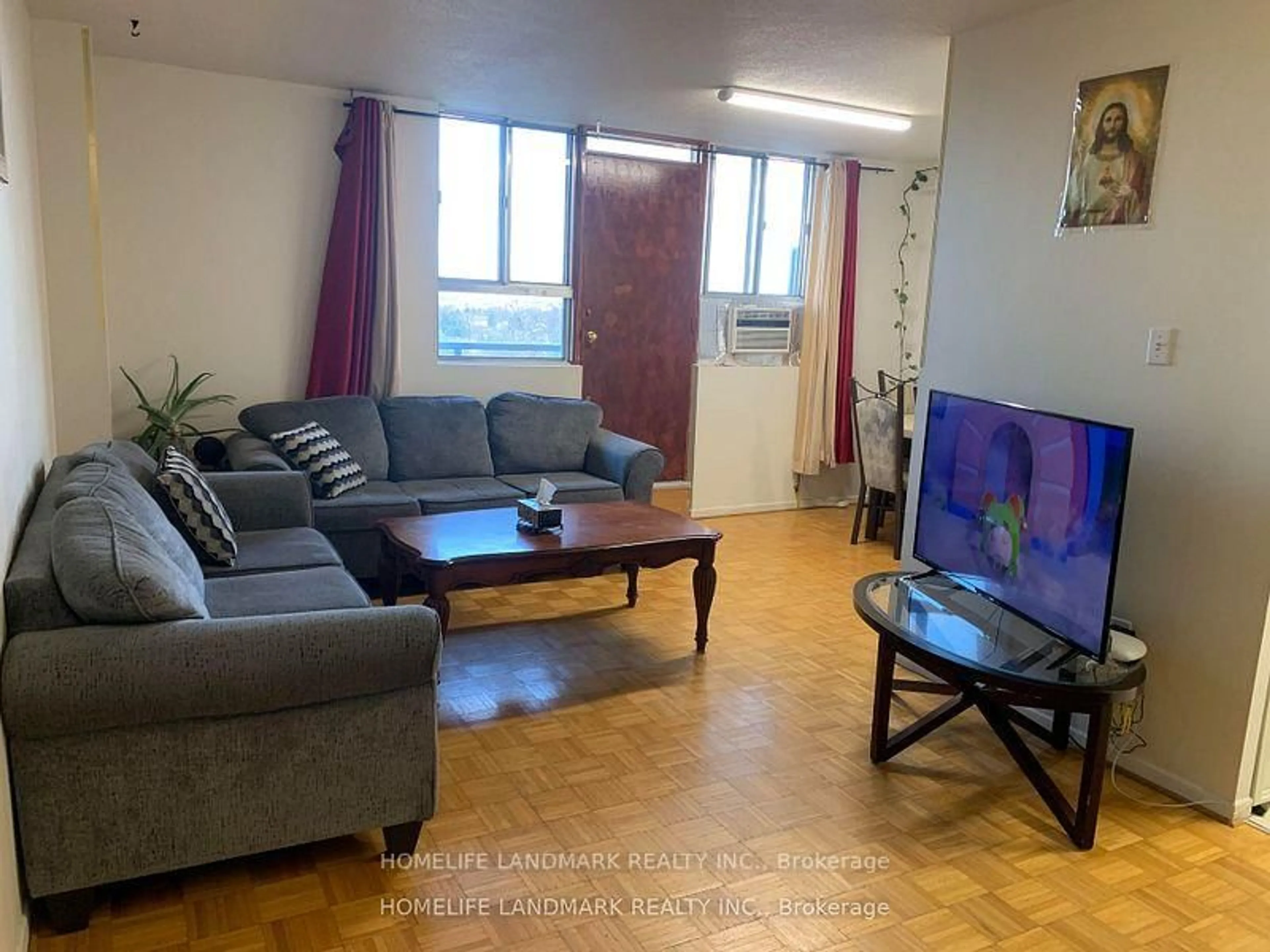 Living room with furniture, unknown for 100 Dundalk Dr ## 606, Toronto Ontario M1P 4V2