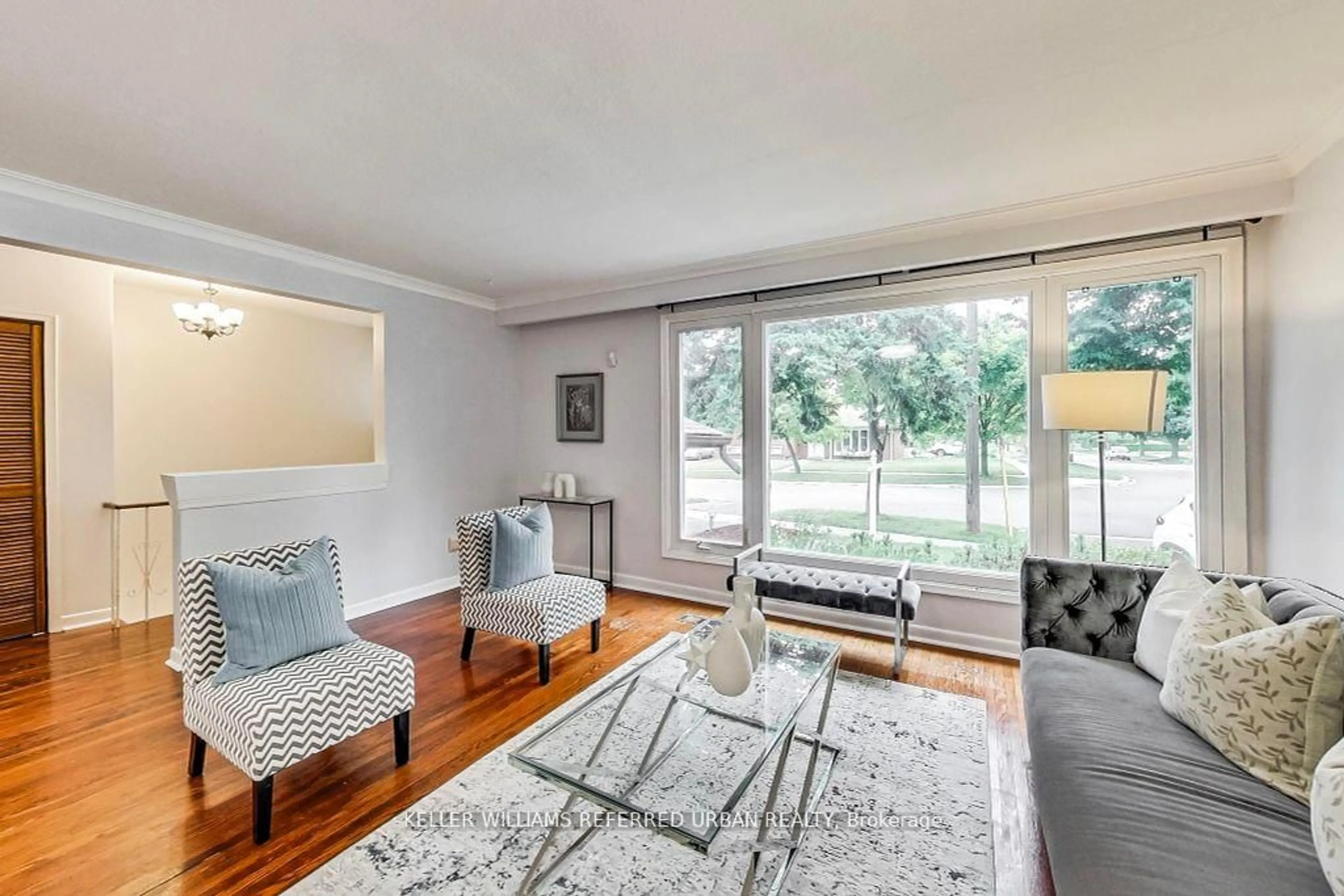 Living room with furniture, unknown for 28 Limevale Cres, Toronto Ontario M1E 2K6