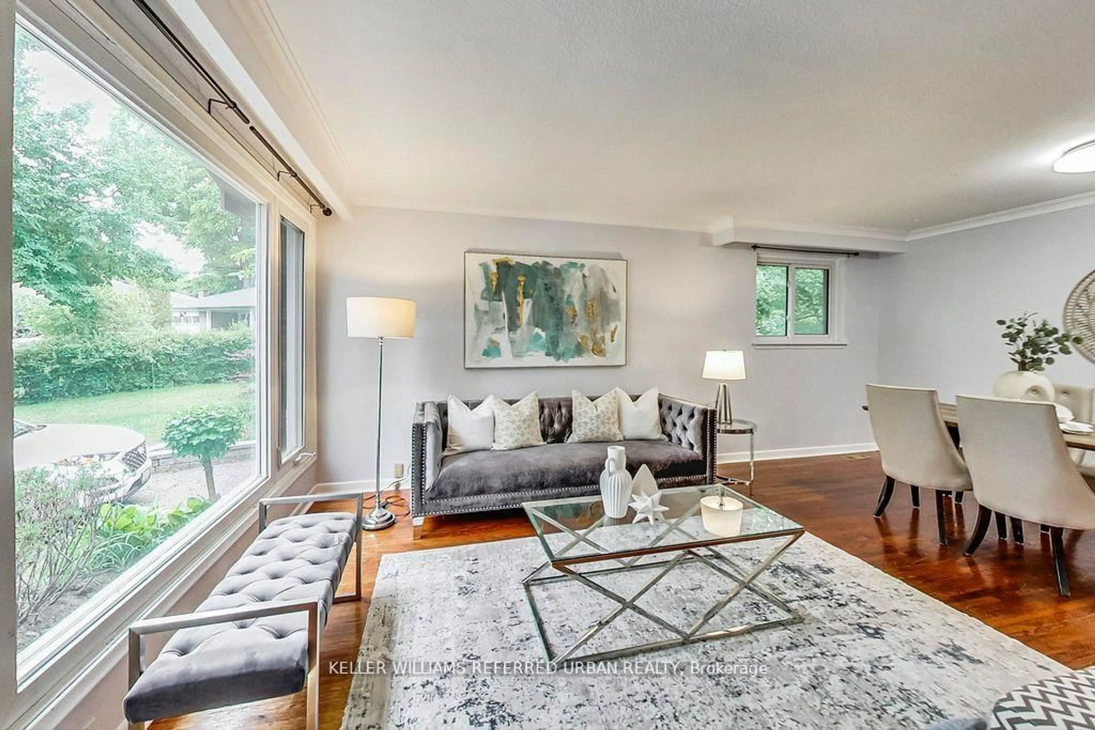 Living room with furniture, unknown for 28 Limevale Cres, Toronto Ontario M1E 2K6