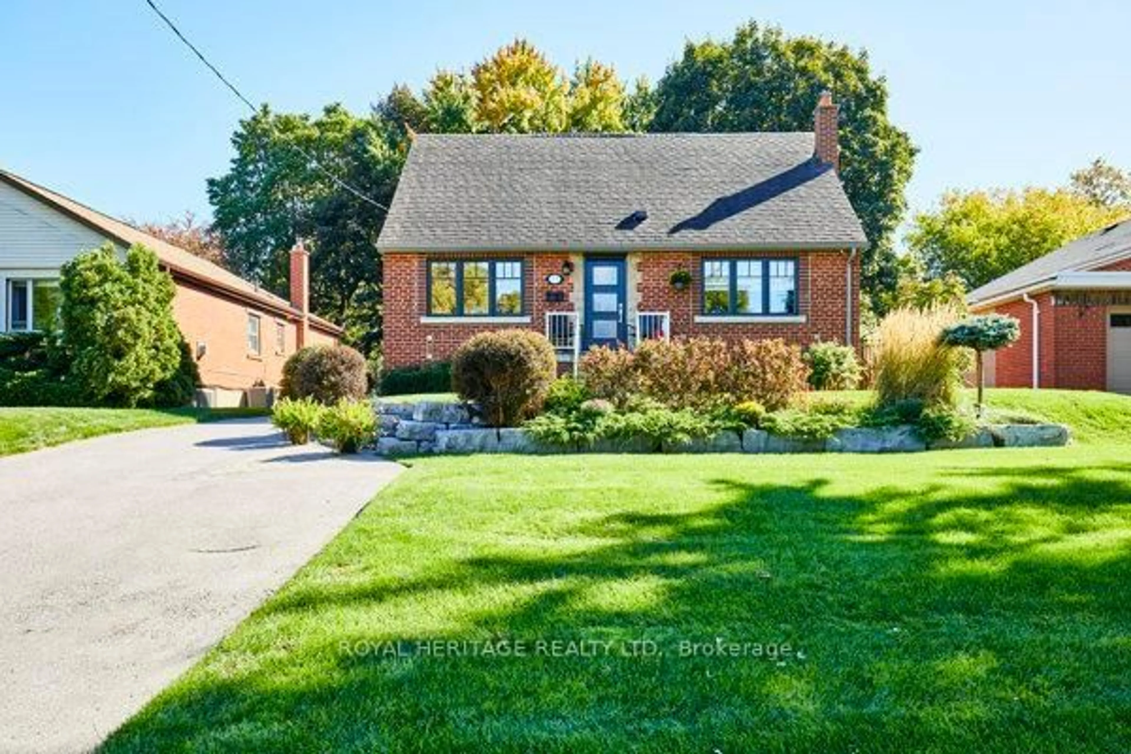 Home with brick exterior material, street for 35 Glen Muir Dr, Toronto Ontario M1M 2C6