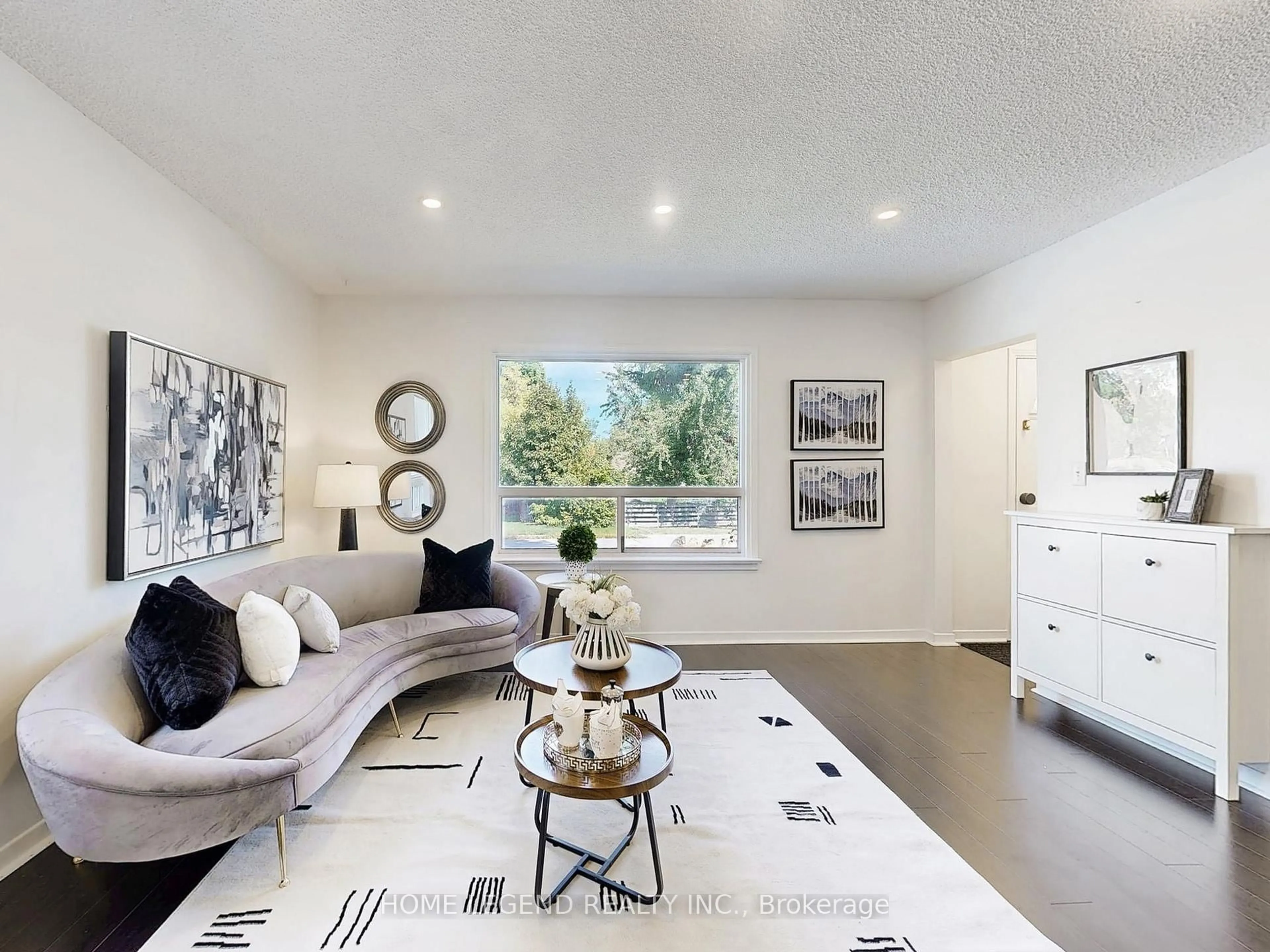 Living room with furniture, unknown for 48 Ainsdale Rd, Toronto Ontario M1R 3Z2