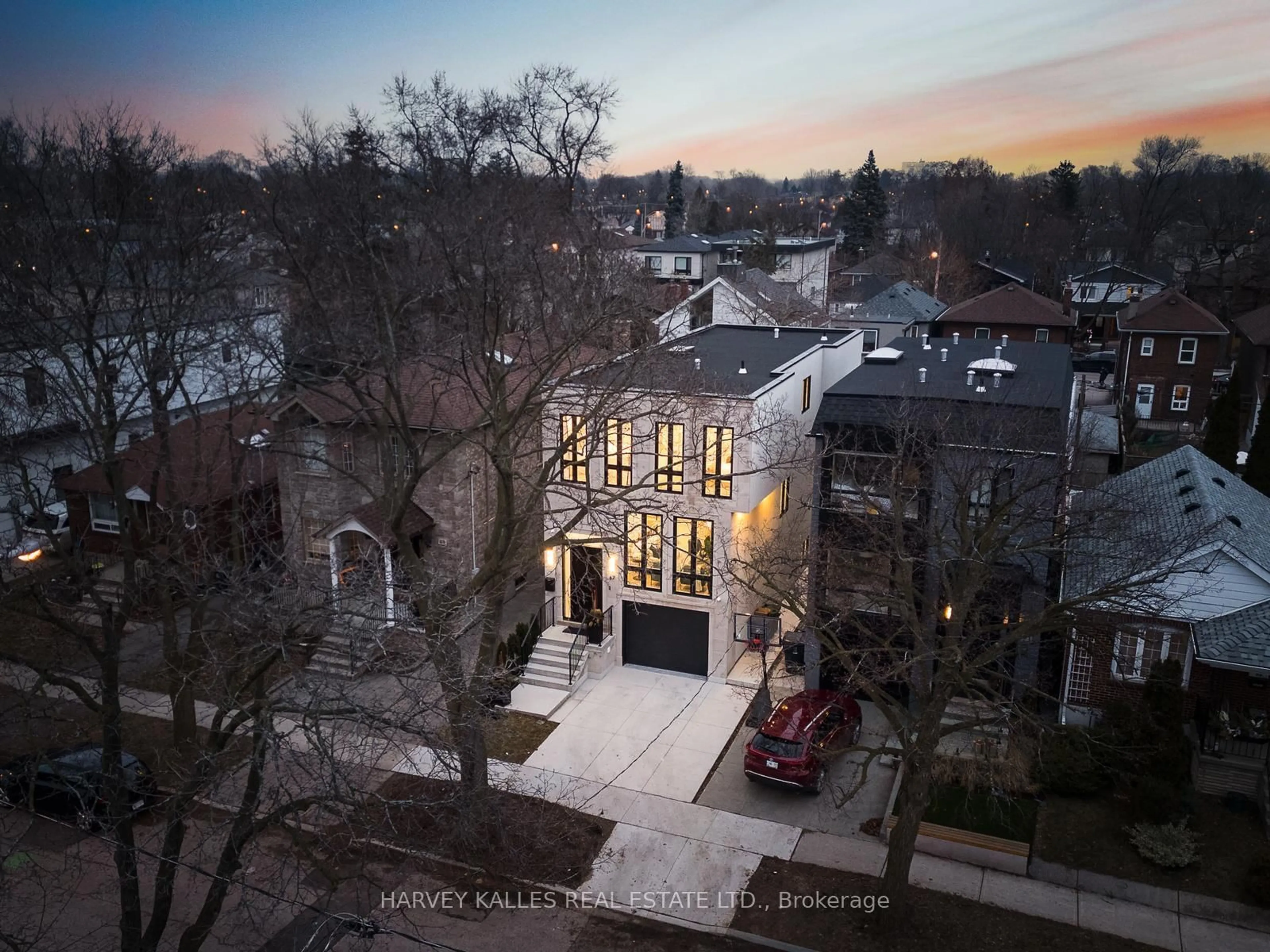 A pic from outside/outdoor area/front of a property/back of a property/a pic from drone, unknown for 67 Lesmount Ave, Toronto Ontario M4J 3V7