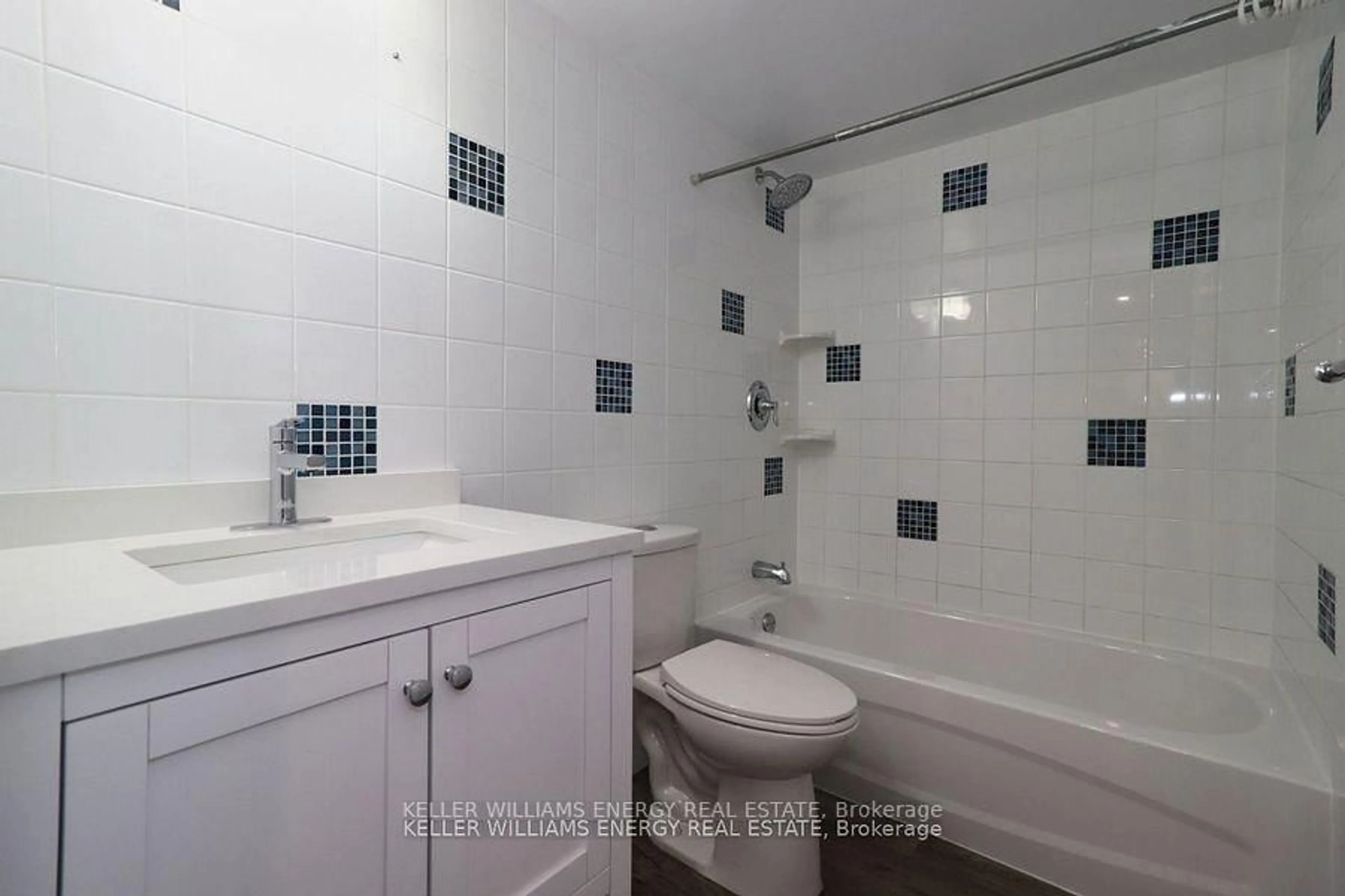 Standard bathroom, ceramic/tile floor for 1210 Radom St #501, Pickering Ontario L1W 2Z3
